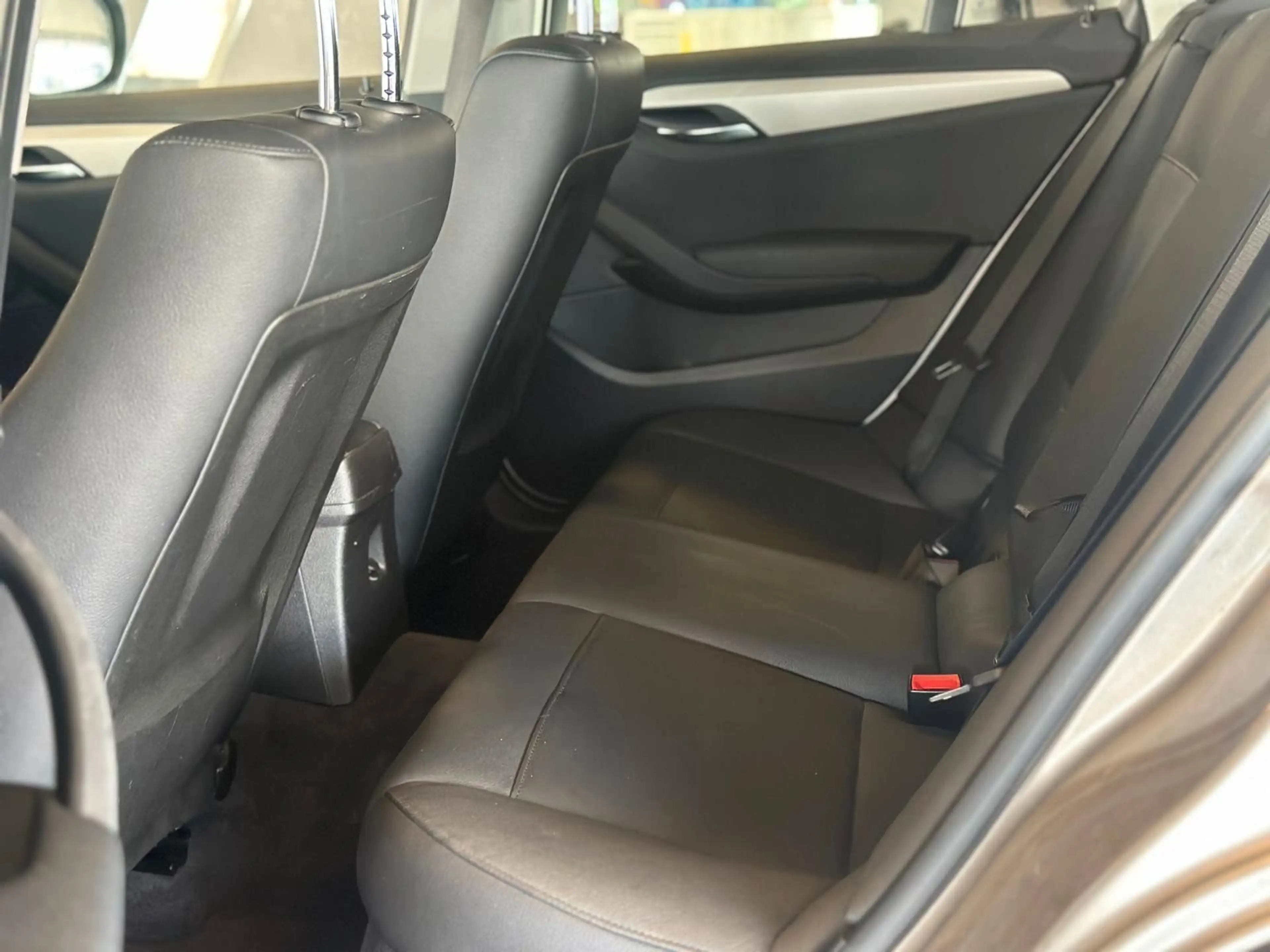 BMW X1 xDrive 20d * Panorama * Automatik * Leder — photo 9