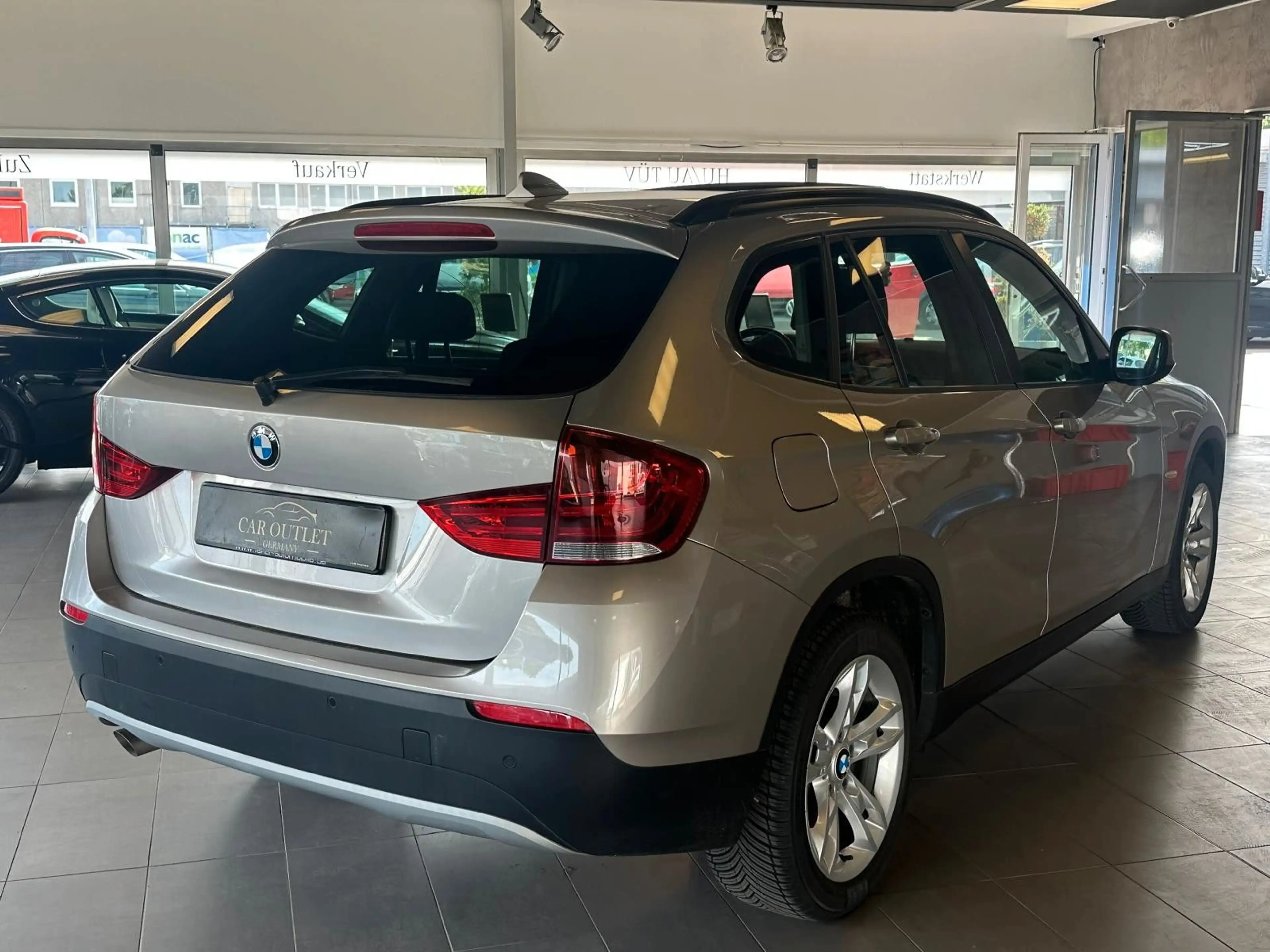 BMW X1 xDrive 20d * Panorama * Automatik * Leder — photo 6