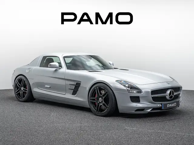 Mercedes-Benz SLS Mercedes-Benz SLS AMG |
