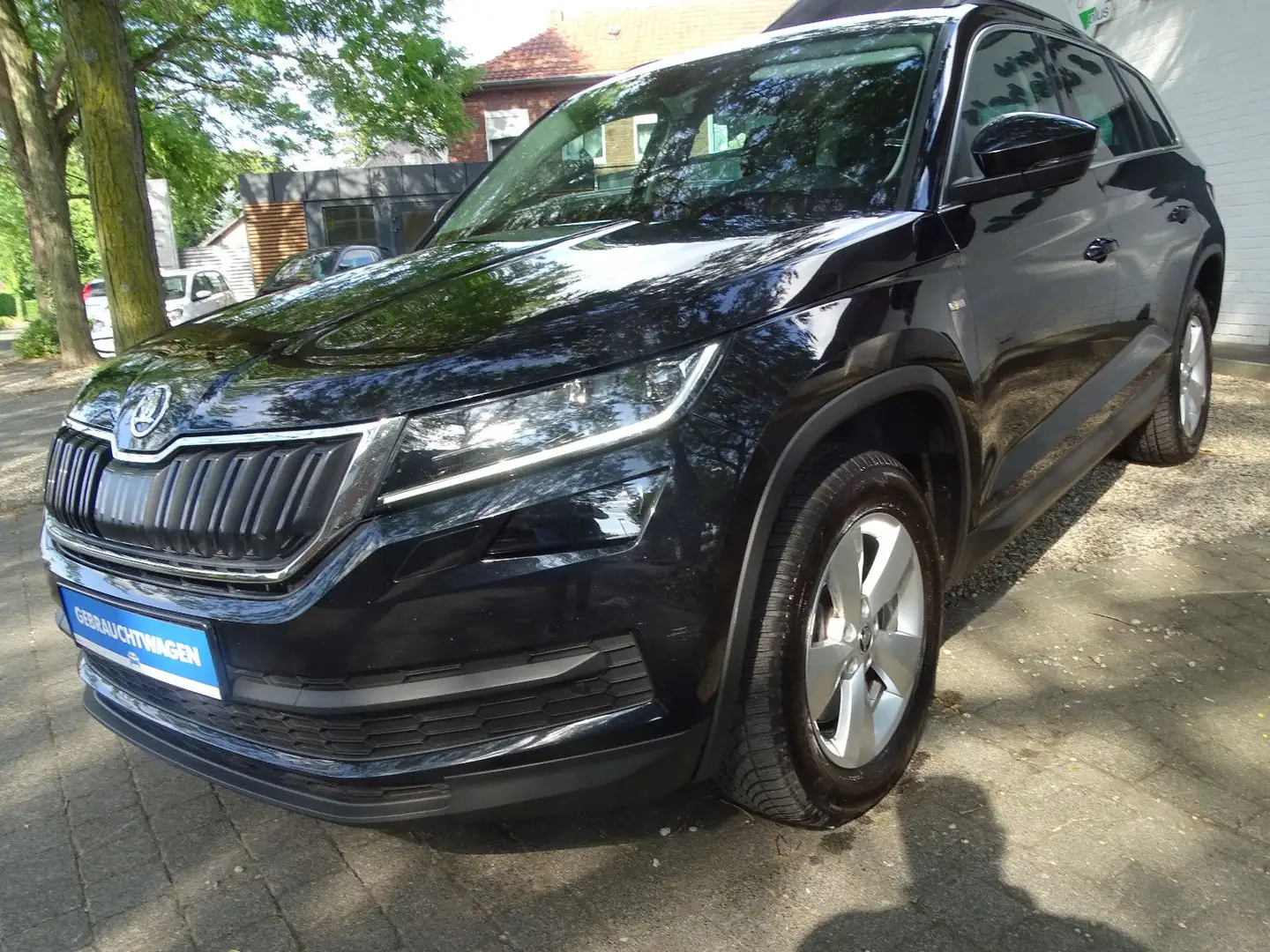 Skoda Kodiaq Soleil 4x4 Leder SHZ Stand Kamera CarPlay Schwarz - 2