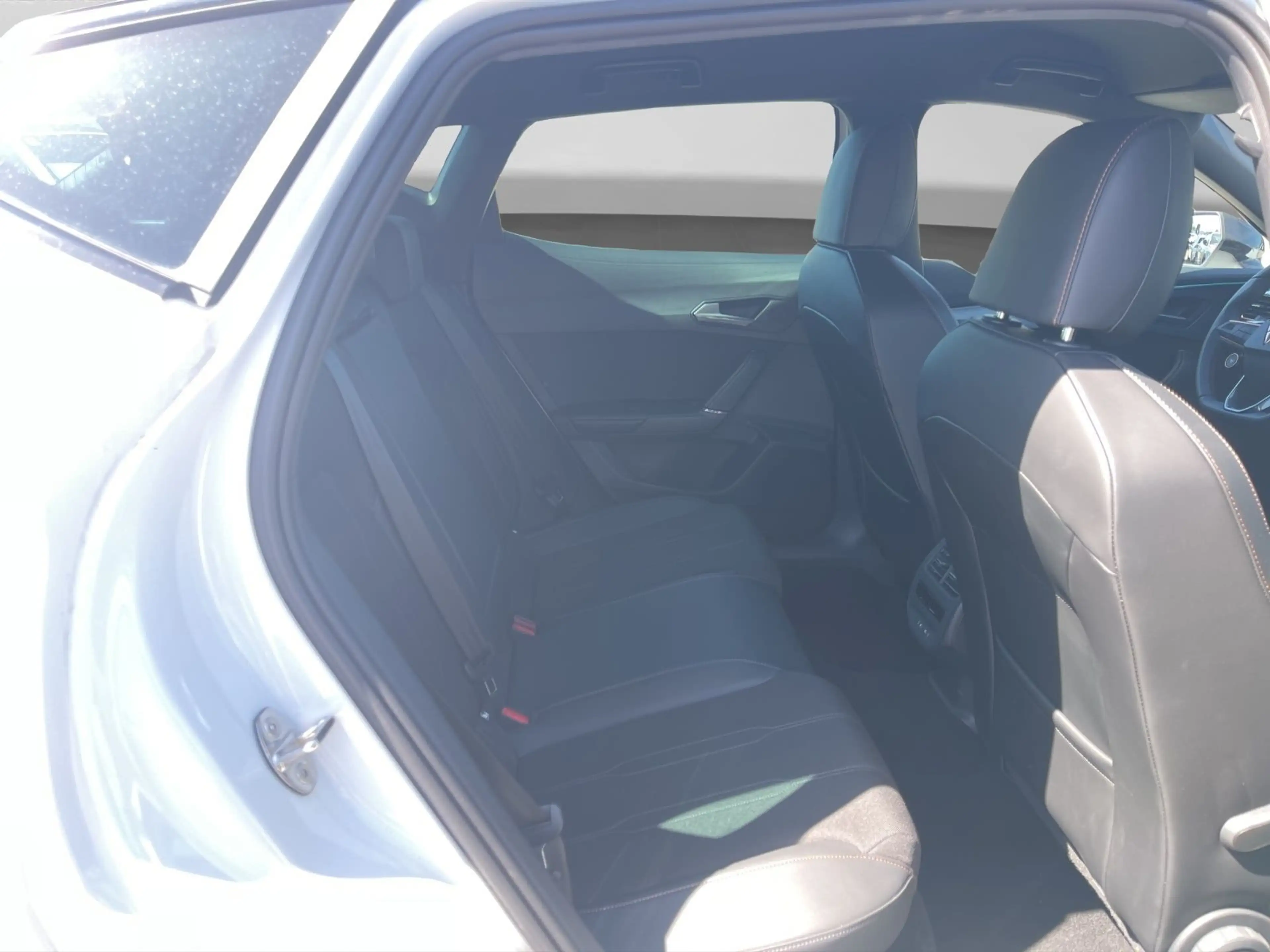 CUPRA Formentor 1.5 e-Hyb DSG ACC NAVI SITZHZ IPA — photo 6