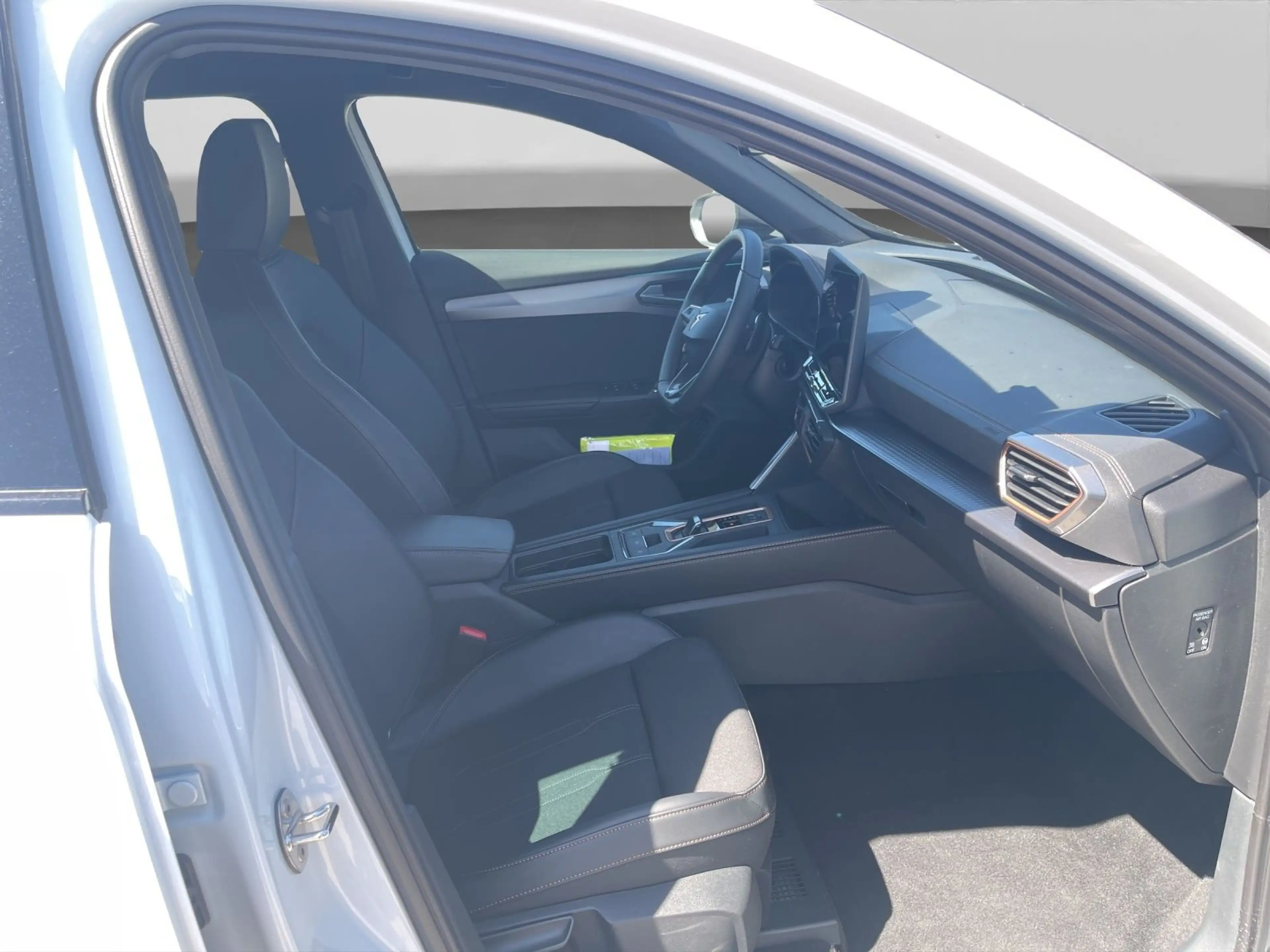CUPRA Formentor 1.5 e-Hyb DSG ACC NAVI SITZHZ IPA — photo 4