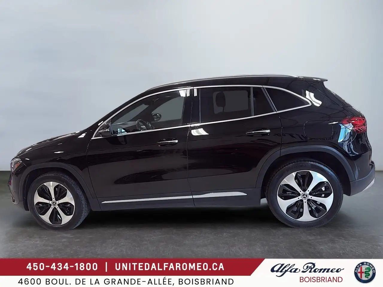 Mercedes-Benz GLA снимка Mercedes-Benz GLA
