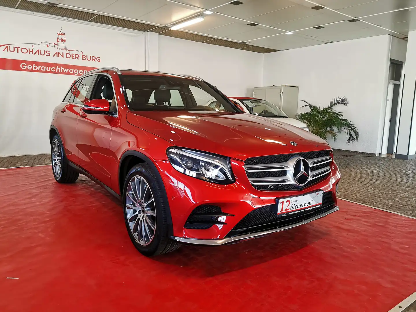 Mercedes-Benz GLC 250 4Matic AMG Line* 2.Hd+Sport+FM+LED * Червоний - 1