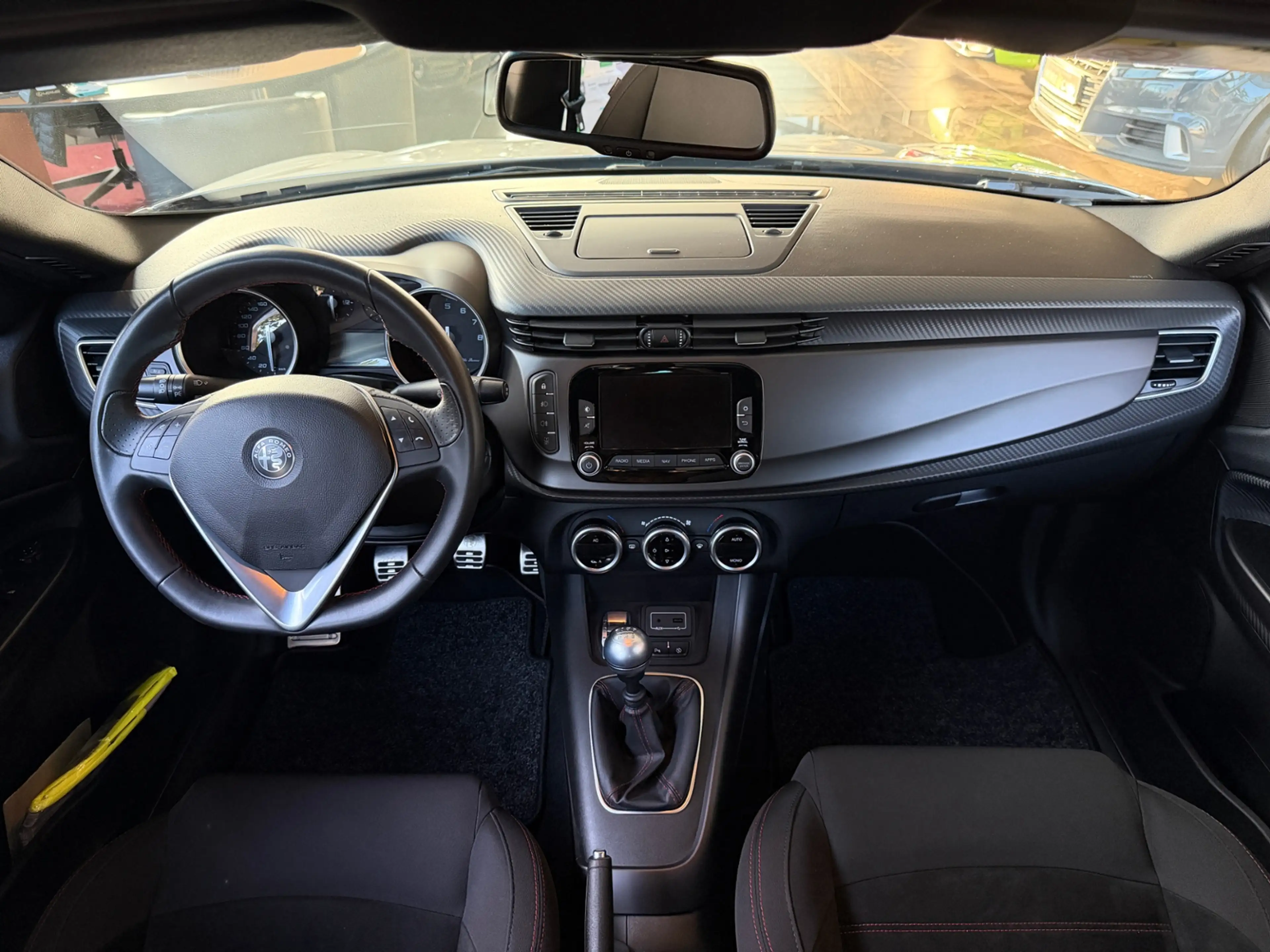 Alfa Romeo Giulietta Sport KLIMA NAV SHZ — photo 13