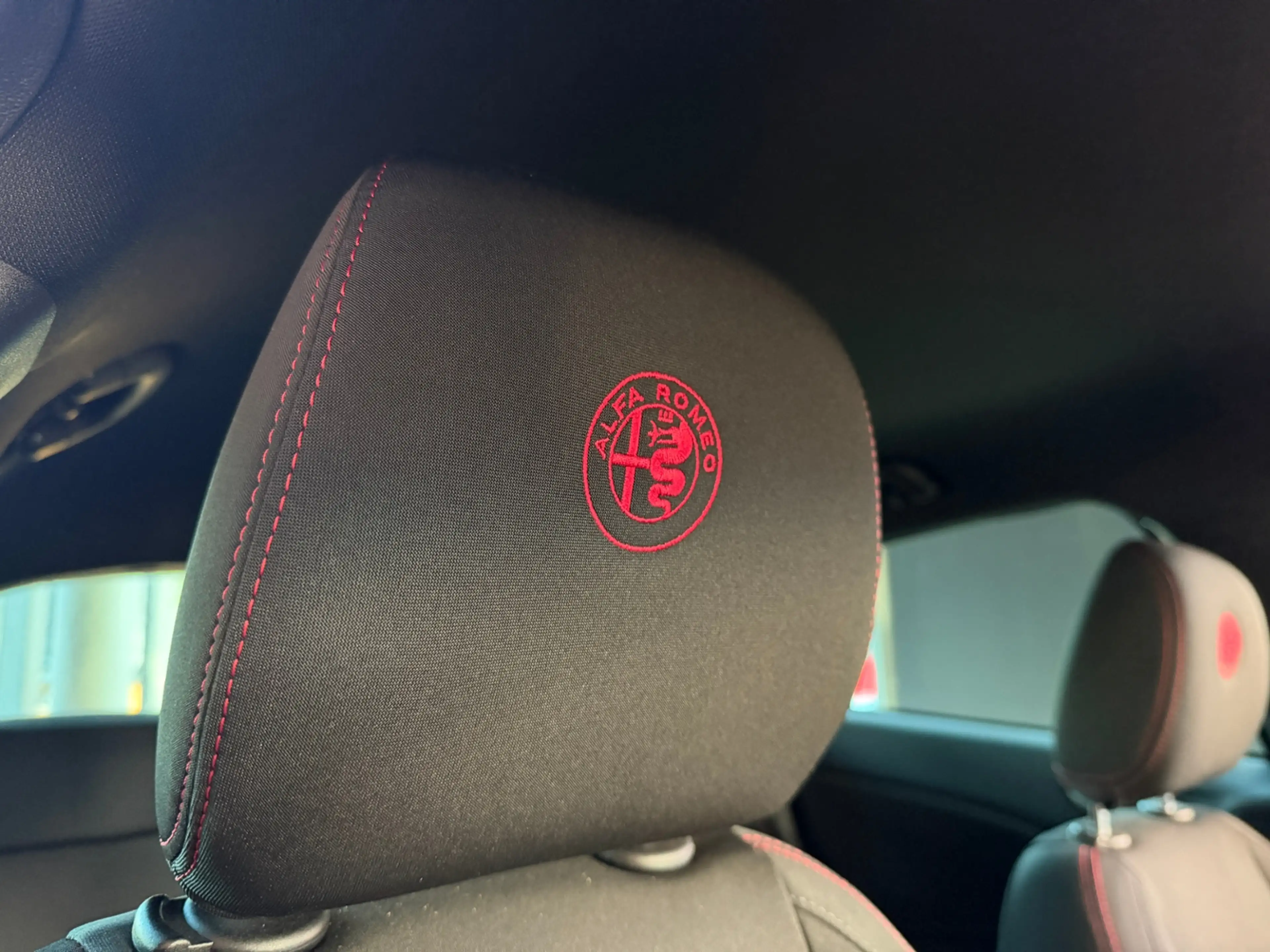 Alfa Romeo Giulietta Sport KLIMA NAV SHZ — photo 9