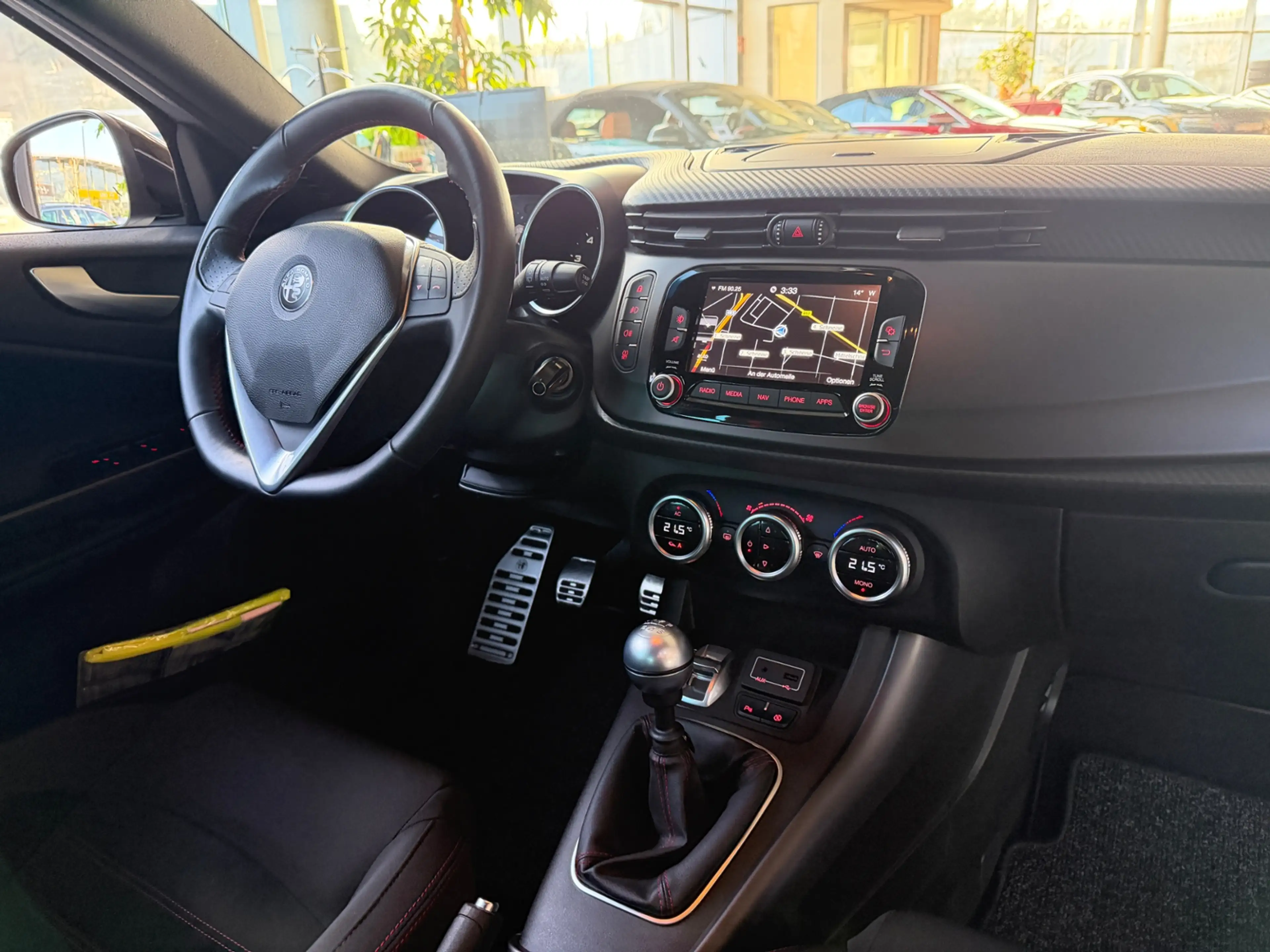 Alfa Romeo Giulietta Sport KLIMA NAV SHZ — photo 7