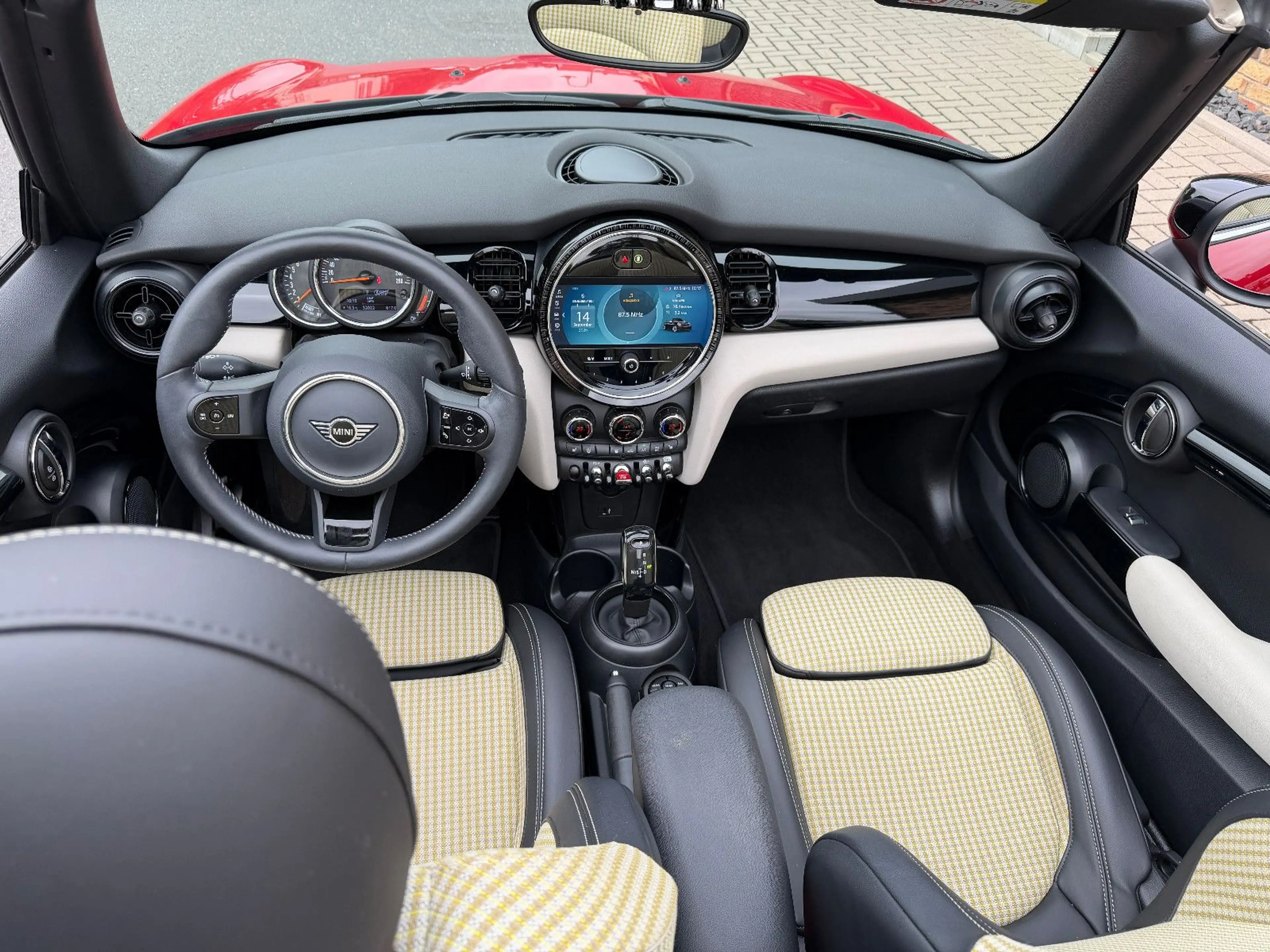 MINI Cooper Cabrio LED Sportsitze Shz PDC Lenkrhz — photo 14