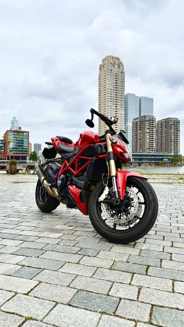 Ducati Streetfighter 848 - 1