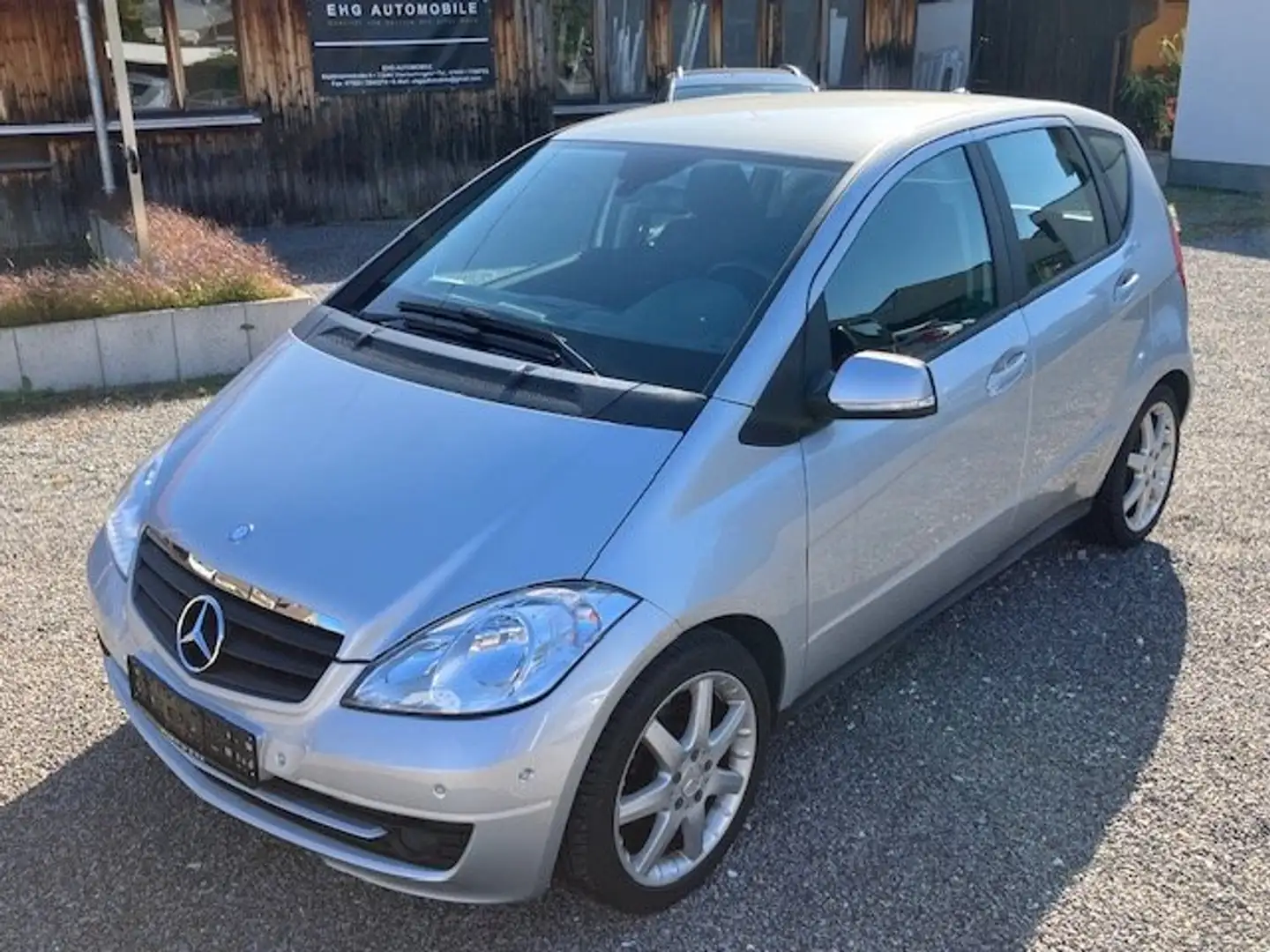 Mercedes-Benz A 160 Park-Assist|SHZ|Automatik|8-fach Grau - 2