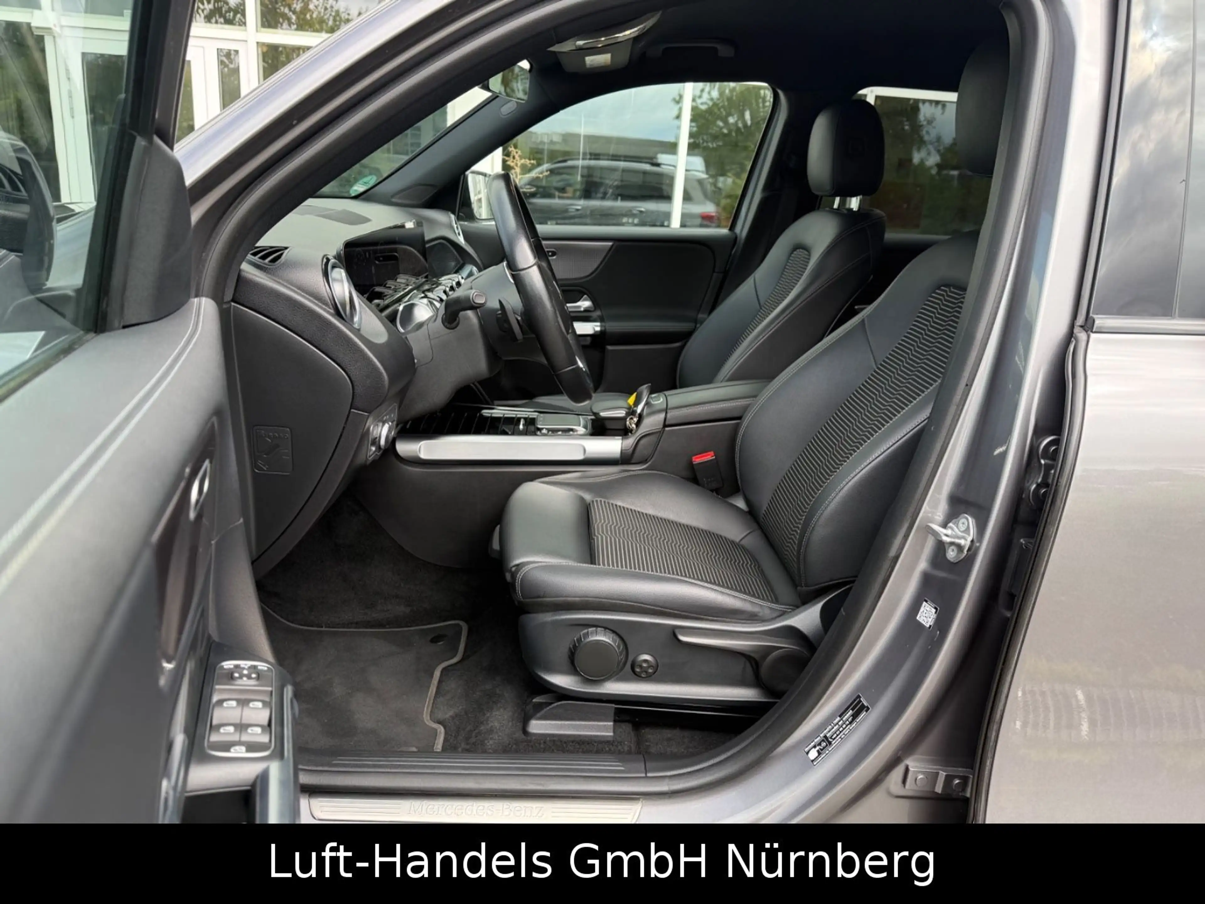 Mercedes-Benz EQB 250 Progressive Night-Paket Batteriezertifik — photo 11