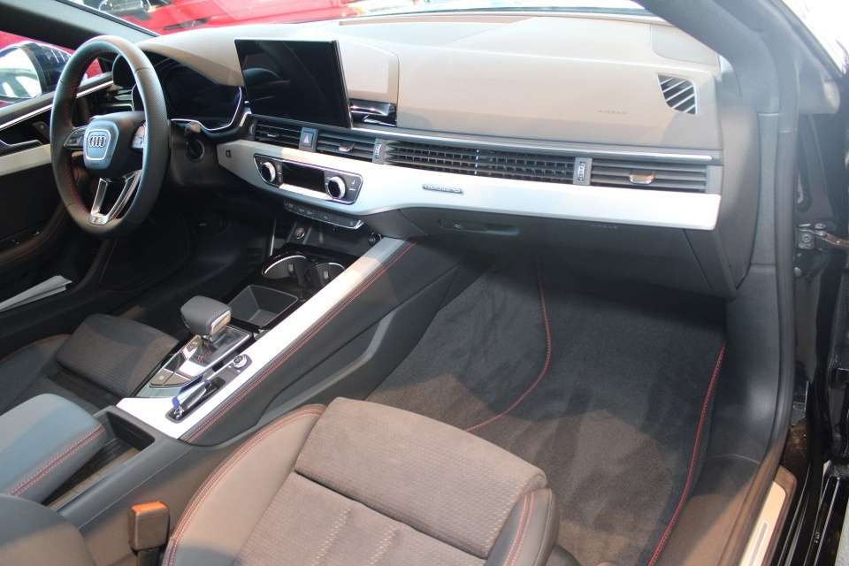 2024 Audi A5 Progressive S-Line only 30km thumb 17
