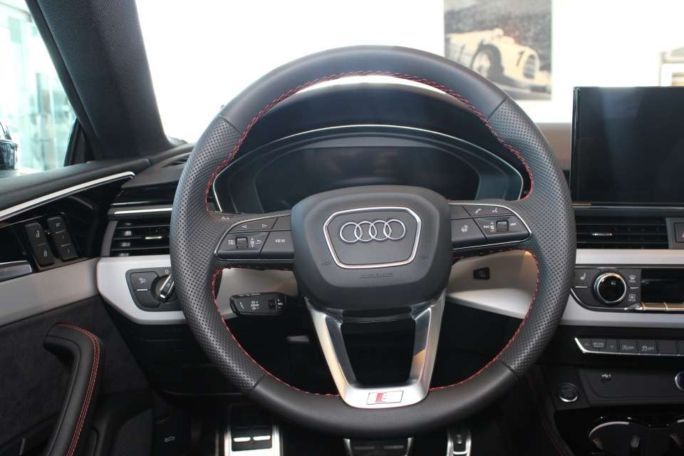 2024 Audi A5 Progressive S-Line only 30km thumb 20