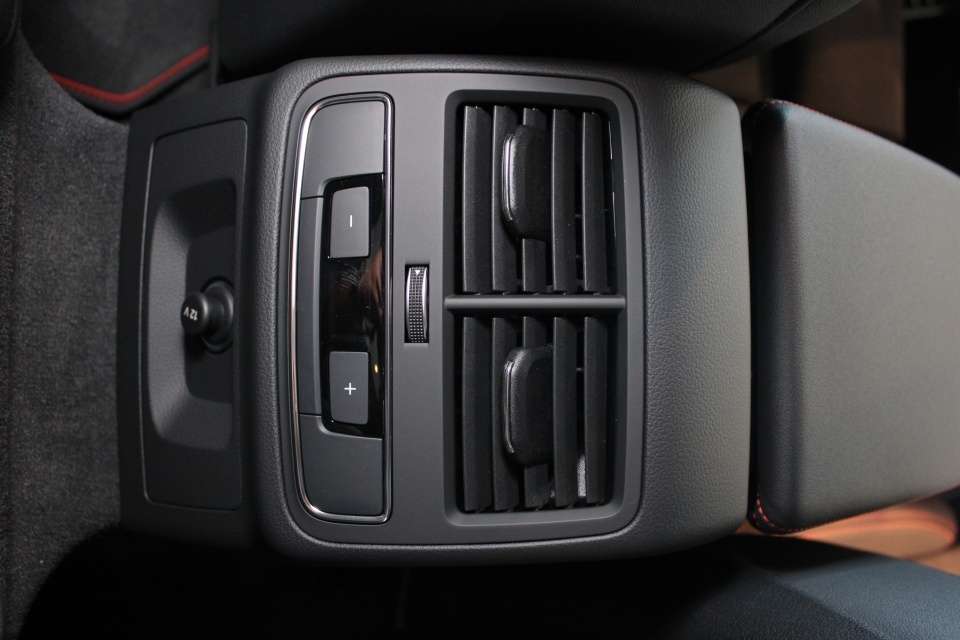 2024 Audi A5 Progressive S-Line only 30km thumb 24