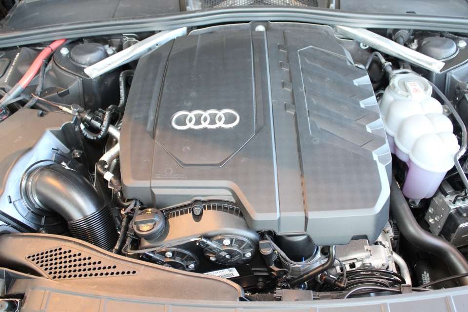 2024 Audi A5 Progressive S-Line only 30km thumb 13