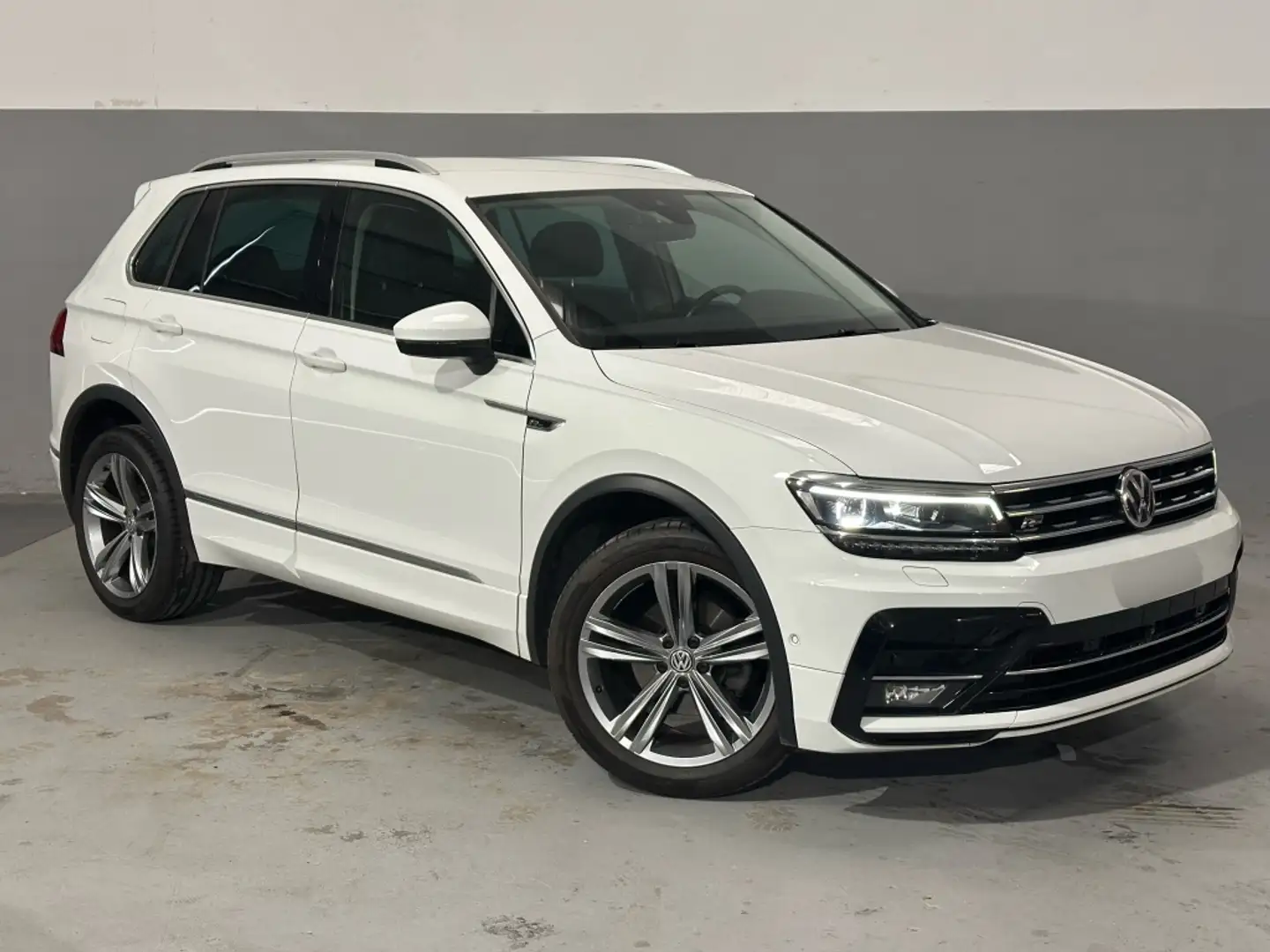Volkswagen Tiguan 1.4 TSI Sport 4Motion DSG 110kW Weiß - 2