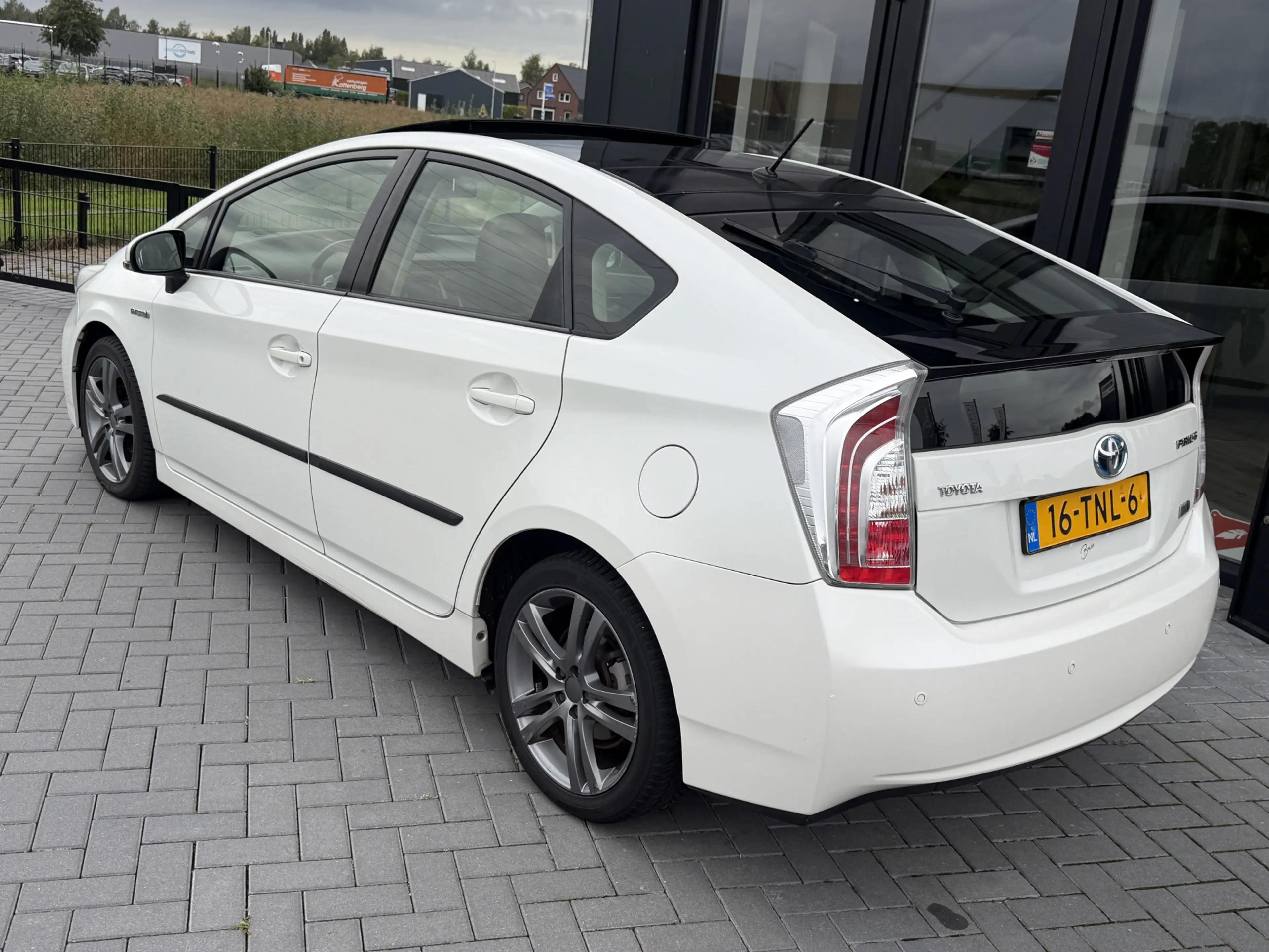 Toyota Prius 1.8 Dynamic Business JBL | Camera | Solar SK dak | — photo 7