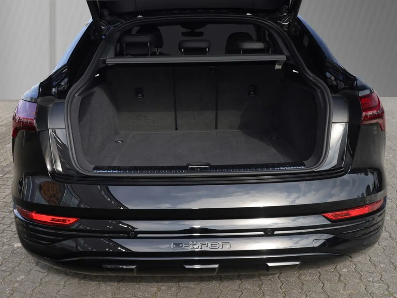 Audi Q8 Sportback e-tron 50 quattro advanced S line 6