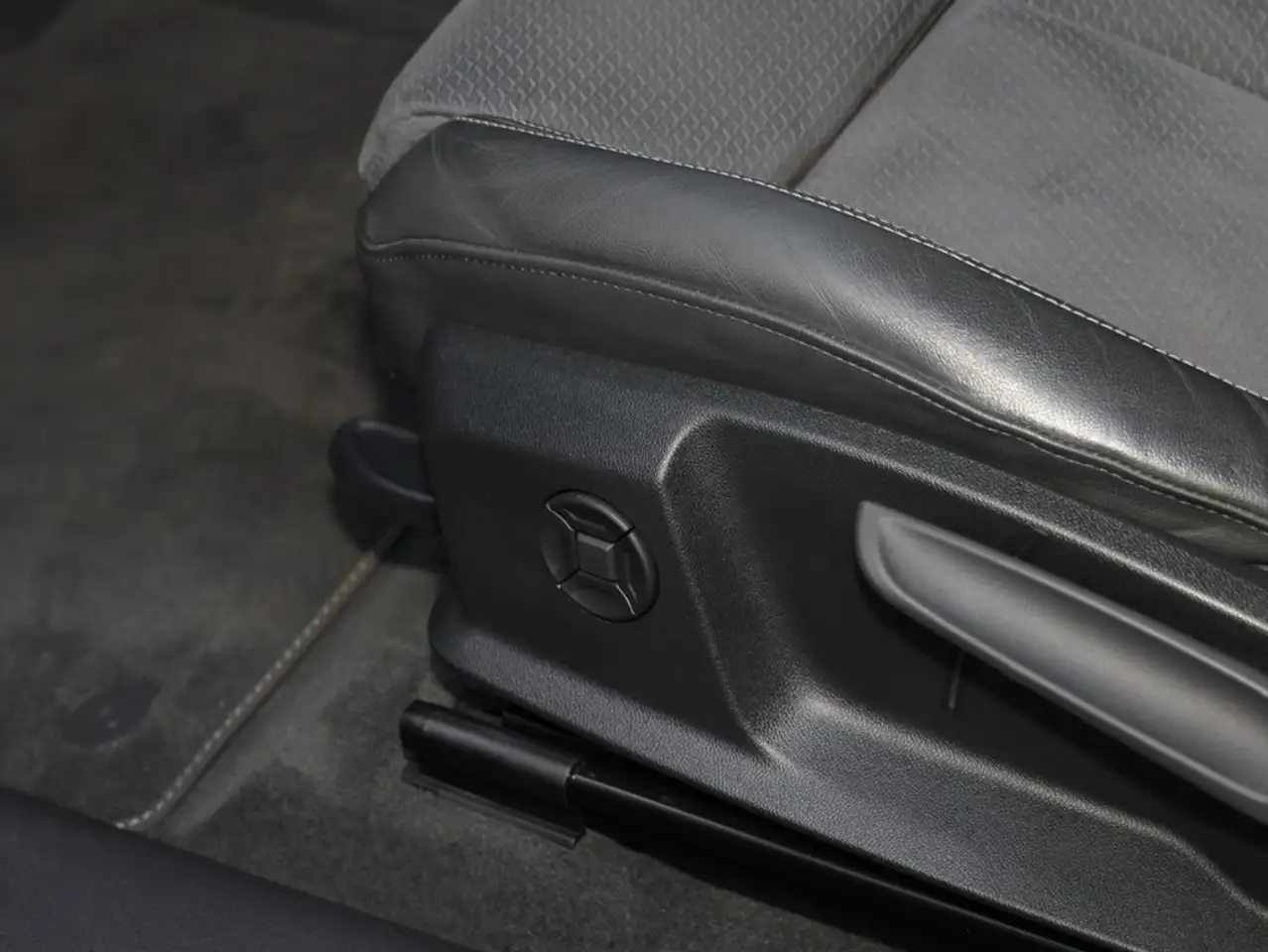 Audi Q8 Sportback e-tron 50 quattro advanced S line 8