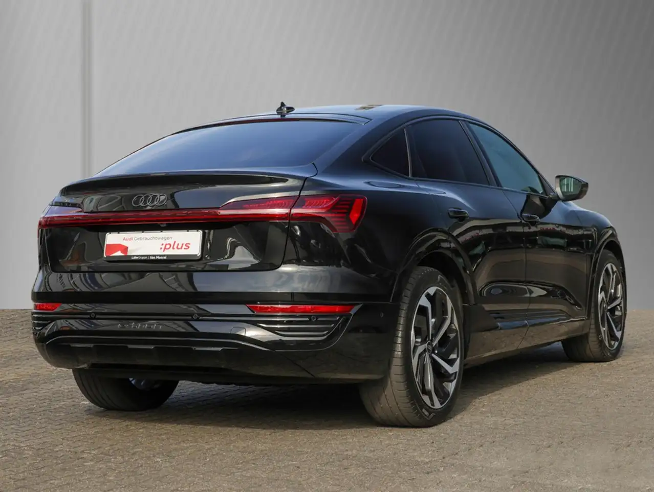 Audi Q8 Sportback e-tron 50 quattro advanced S line 4