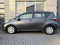 Toyota Verso-S 1.3 Life 8-fach bereift/Kamera/TÜV + Inspektion Grau - thumbnail 2