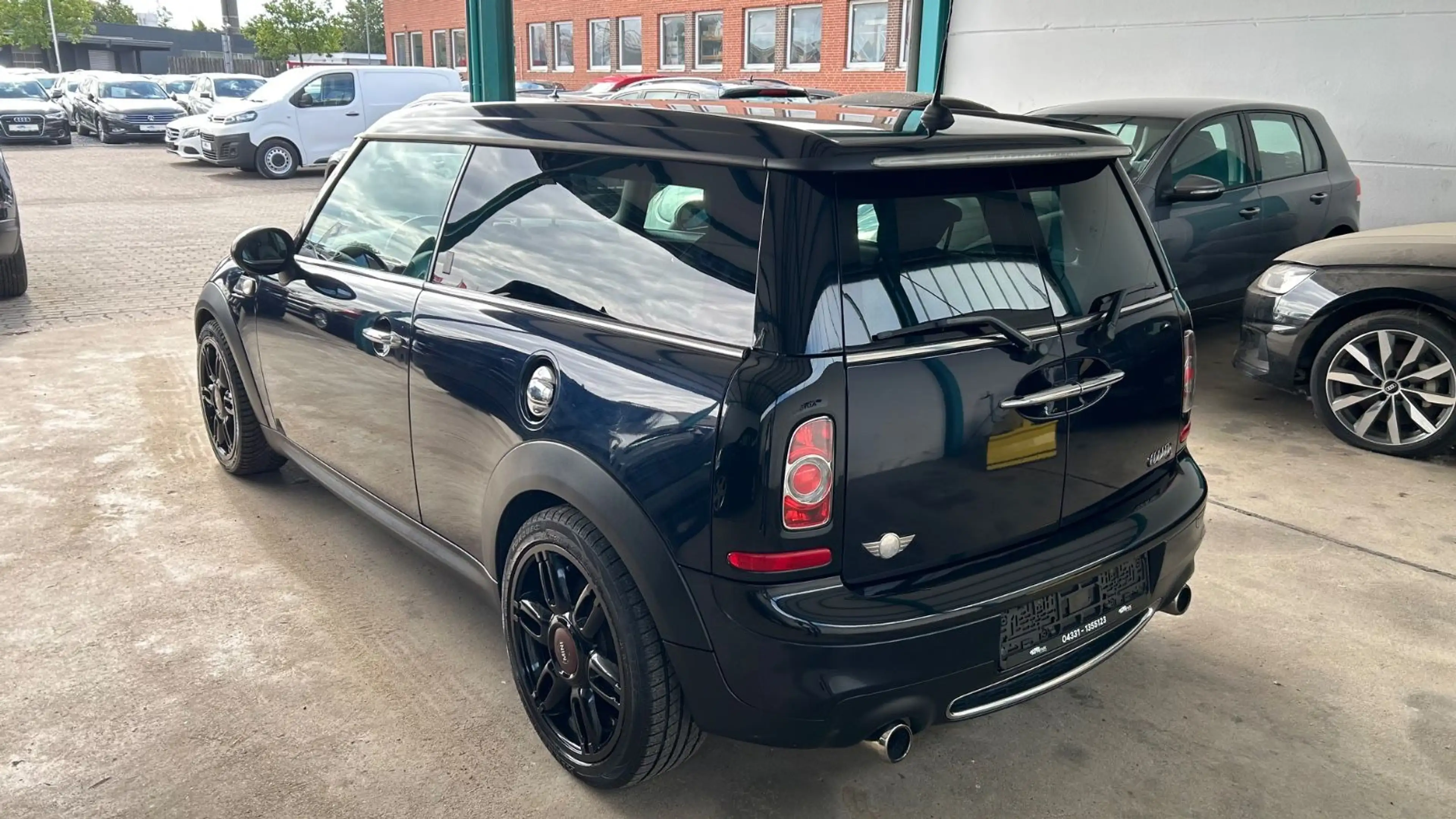 MINI Cooper S Clubman COOPER_S Clubman Cooper S Hampton — photo 3