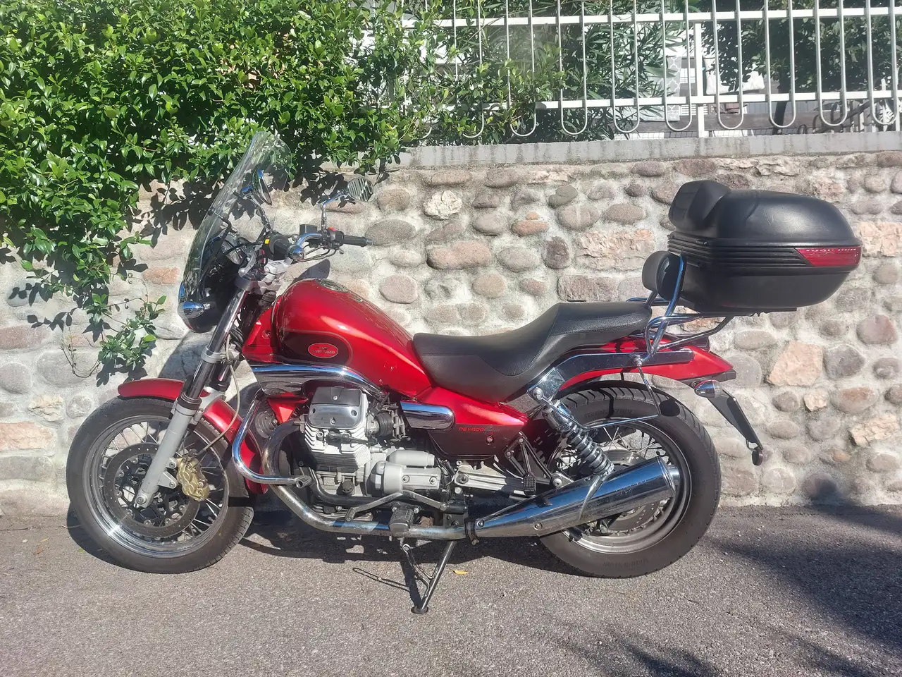 Moto Guzzi Nevada