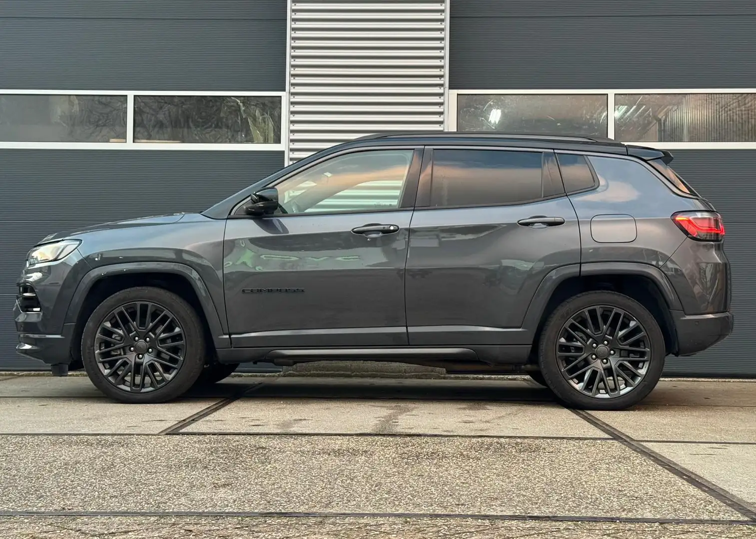 Jeep Compass 4xe 240 Plug-in Hybrid Electric S |Pano |360° |Sto Gris - 2
