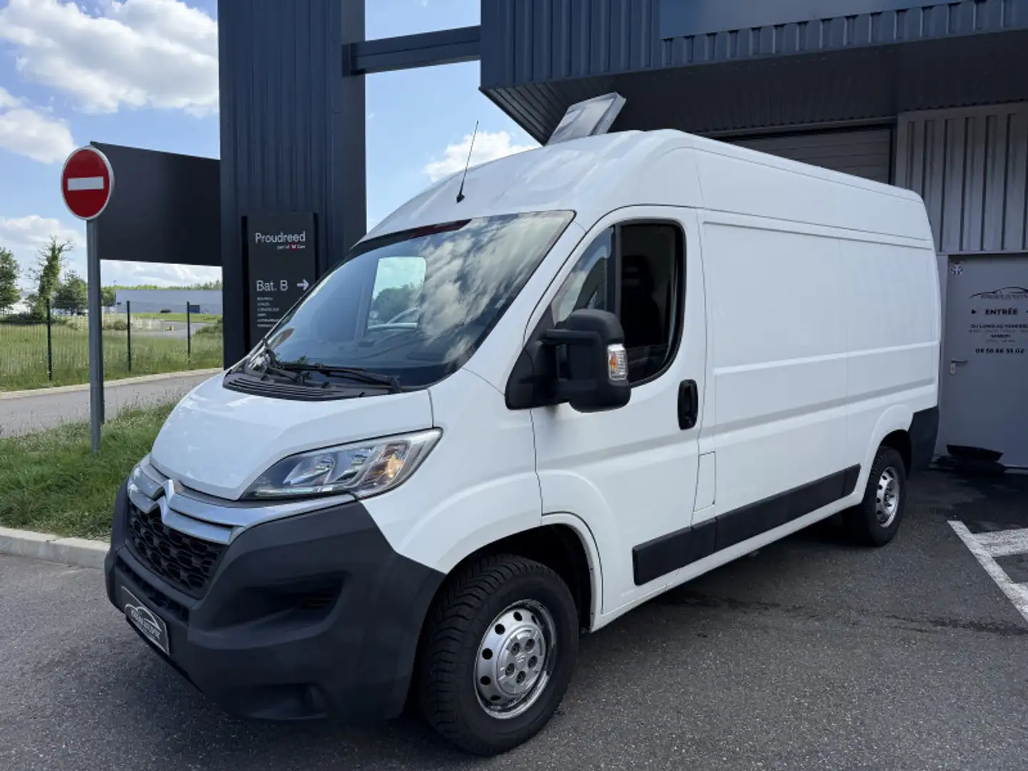 Citroen Jumper 35 L2H2 2.0 BLUEHDI 130 S\u0026S BUSINESS Wit - 1