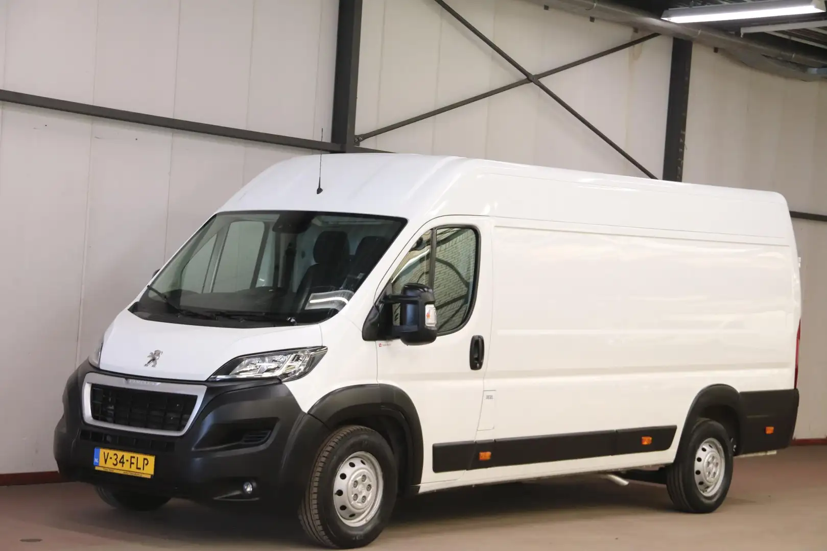 Peugeot Boxer 2.2 BlueHDi L4H2 AIRCO CRUISE CONTOL EURO 6 Wit - 1