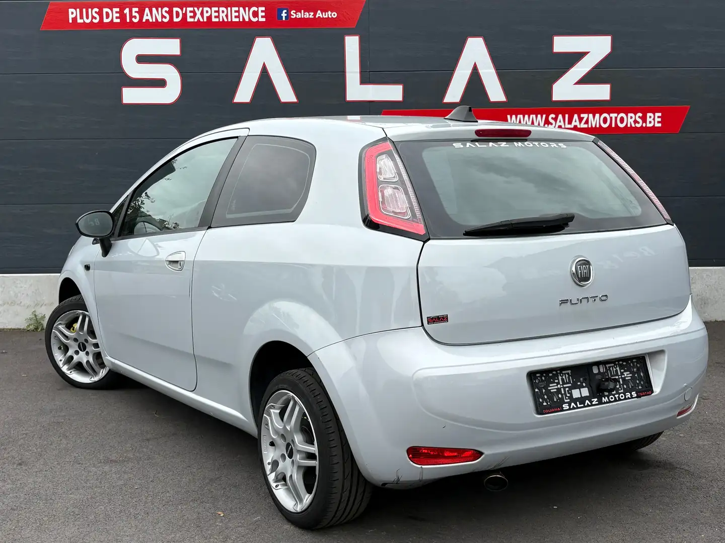 Fiat Punto Punto 1.3 MultiJet Lounge/MARCHAND/EXPORT/ Zilver - 2