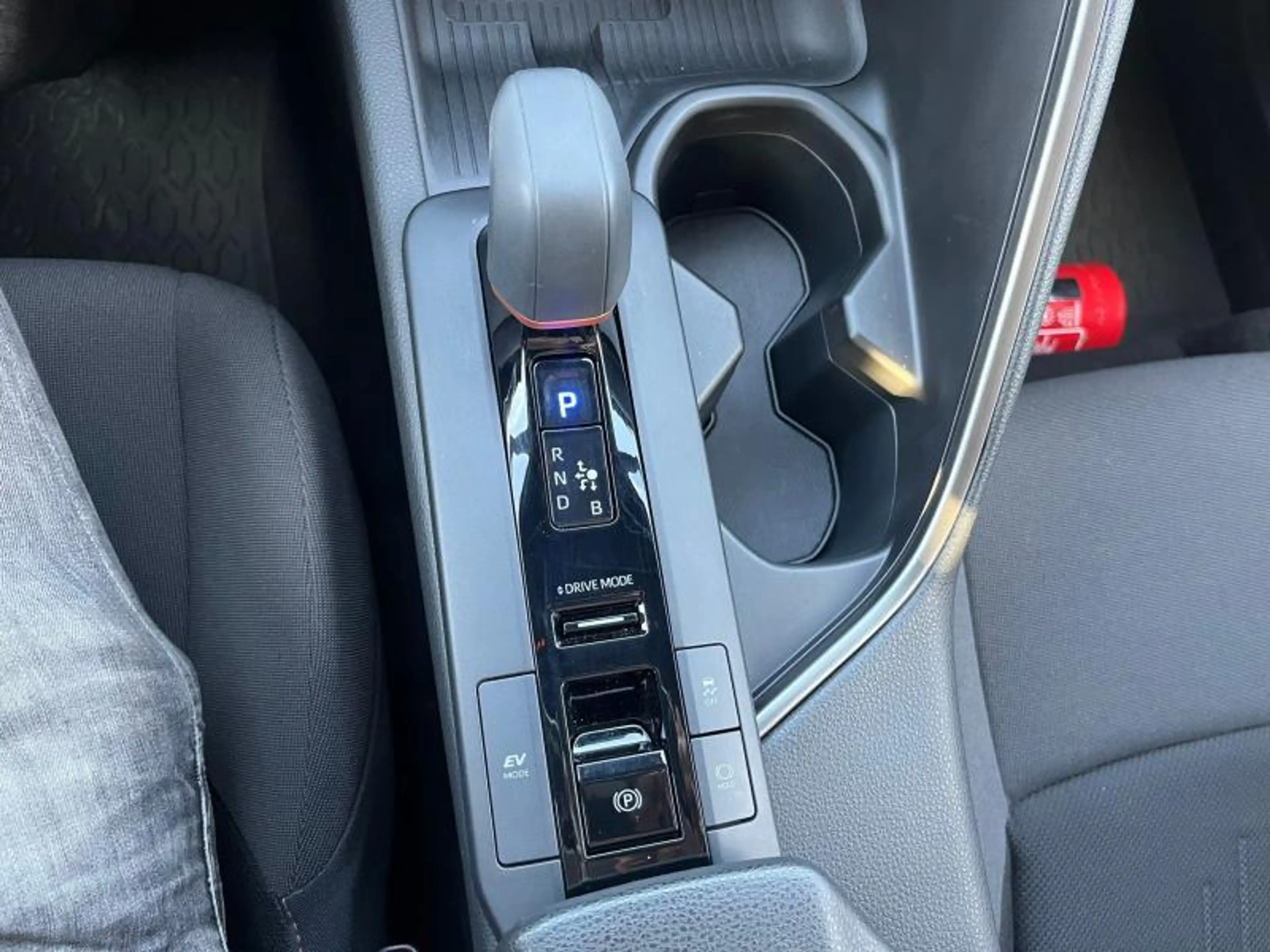 Toyota C-HR EX DEMO 2.0L CVT Dynamic Plus — photo 21