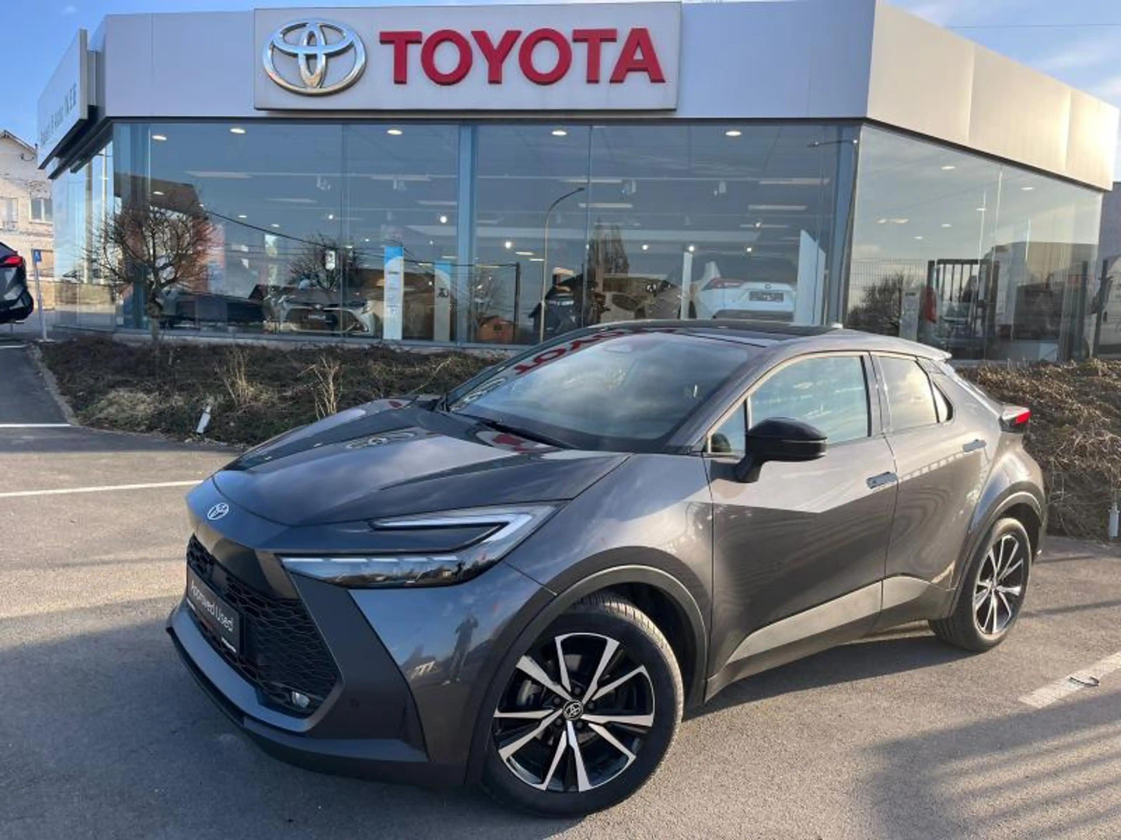 Toyota C-HR EX DEMO 2.0L CVT Dynamic Plus — photo 24
