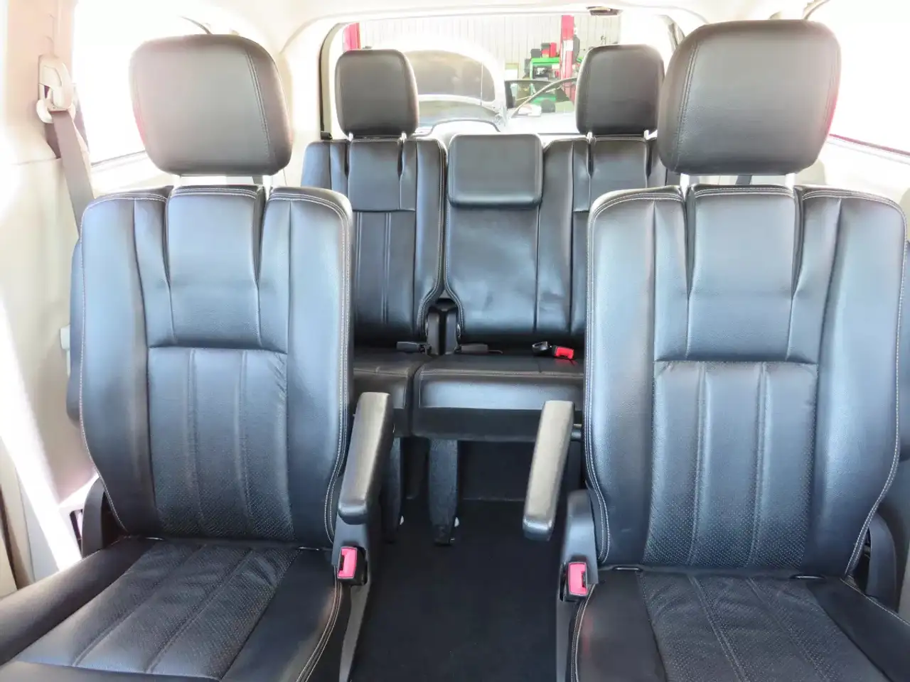 Dodge Grand Caravan снимка Dodge Grand Caravan