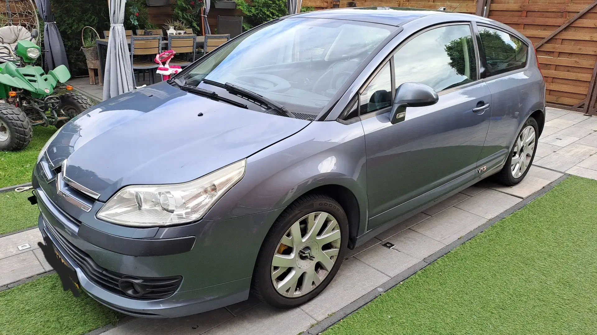 Citroen C4 Coupe 2.0 16V VTS !! het start niet !! - 1