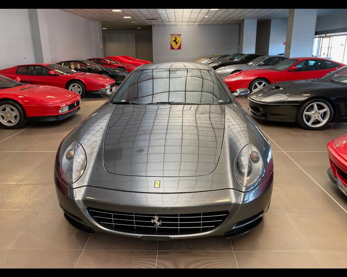 Ferrari 612 SCAGLIETTI Grau - 2