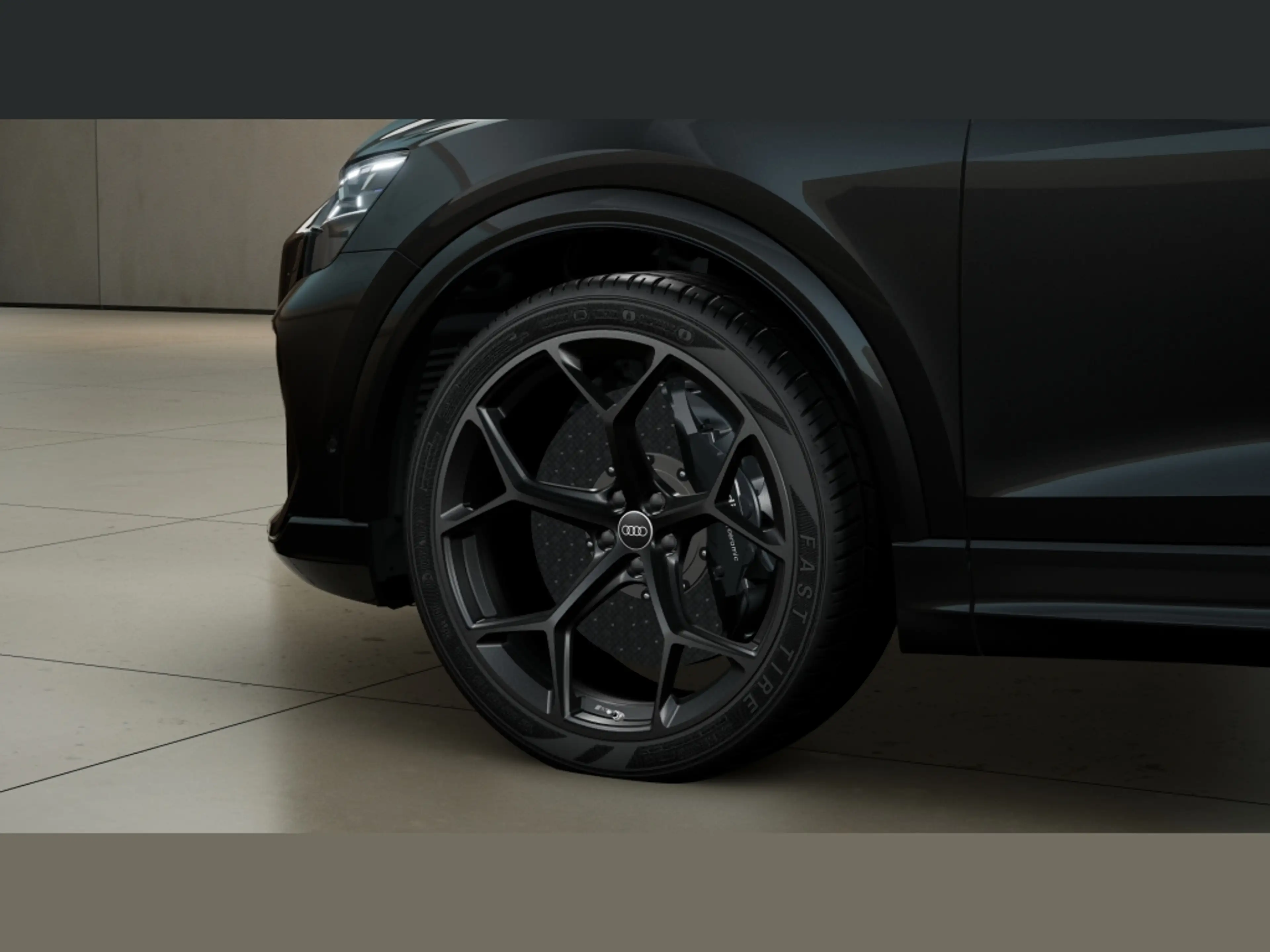 Audi RS Q8 performance TFSI quattro B&O Pano Matrix AHK Ke... — photo 5