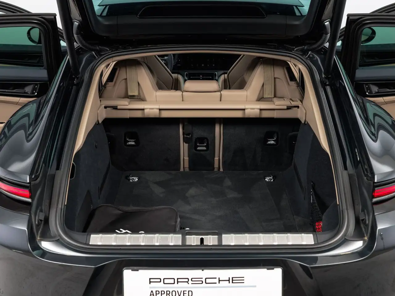 Porsche Panamera 4 E-Hybrid, миниатюра 14