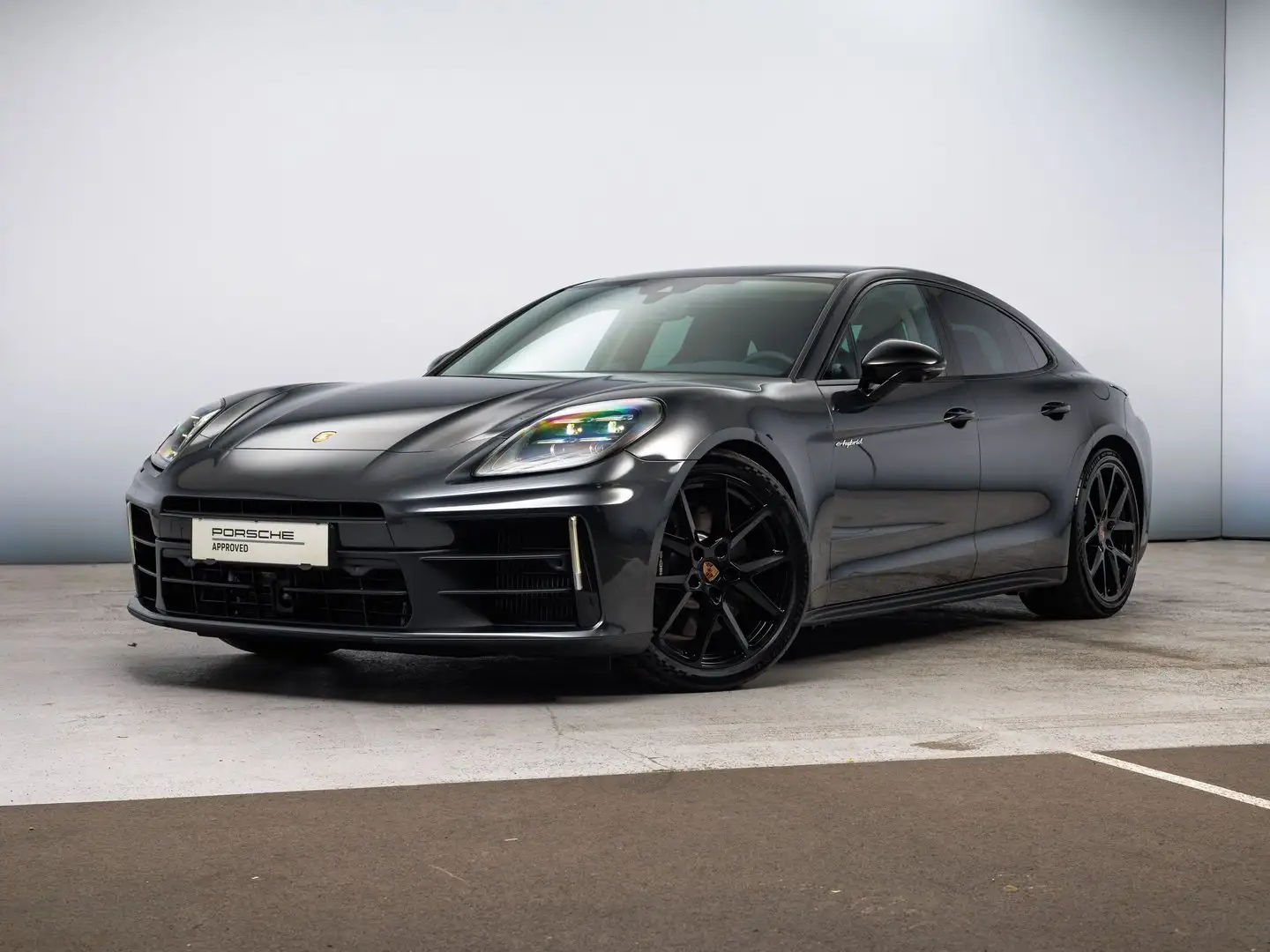 Porsche Panamera 4 E-Hybrid Grau - 1