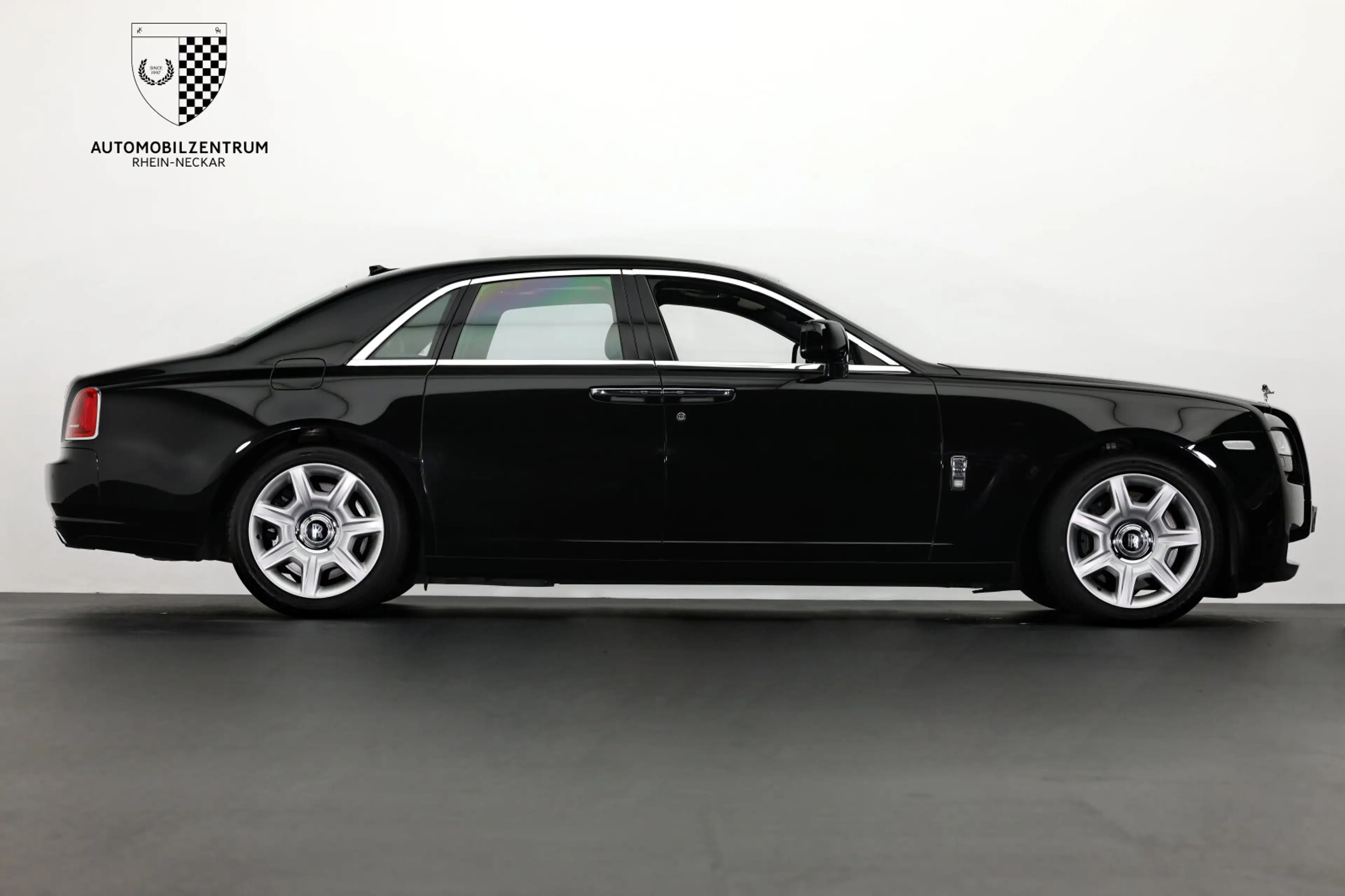 Rolls-Royce Ghost Ghost Panorama/Picnic/Theater/Fahrassistenz — photo 10