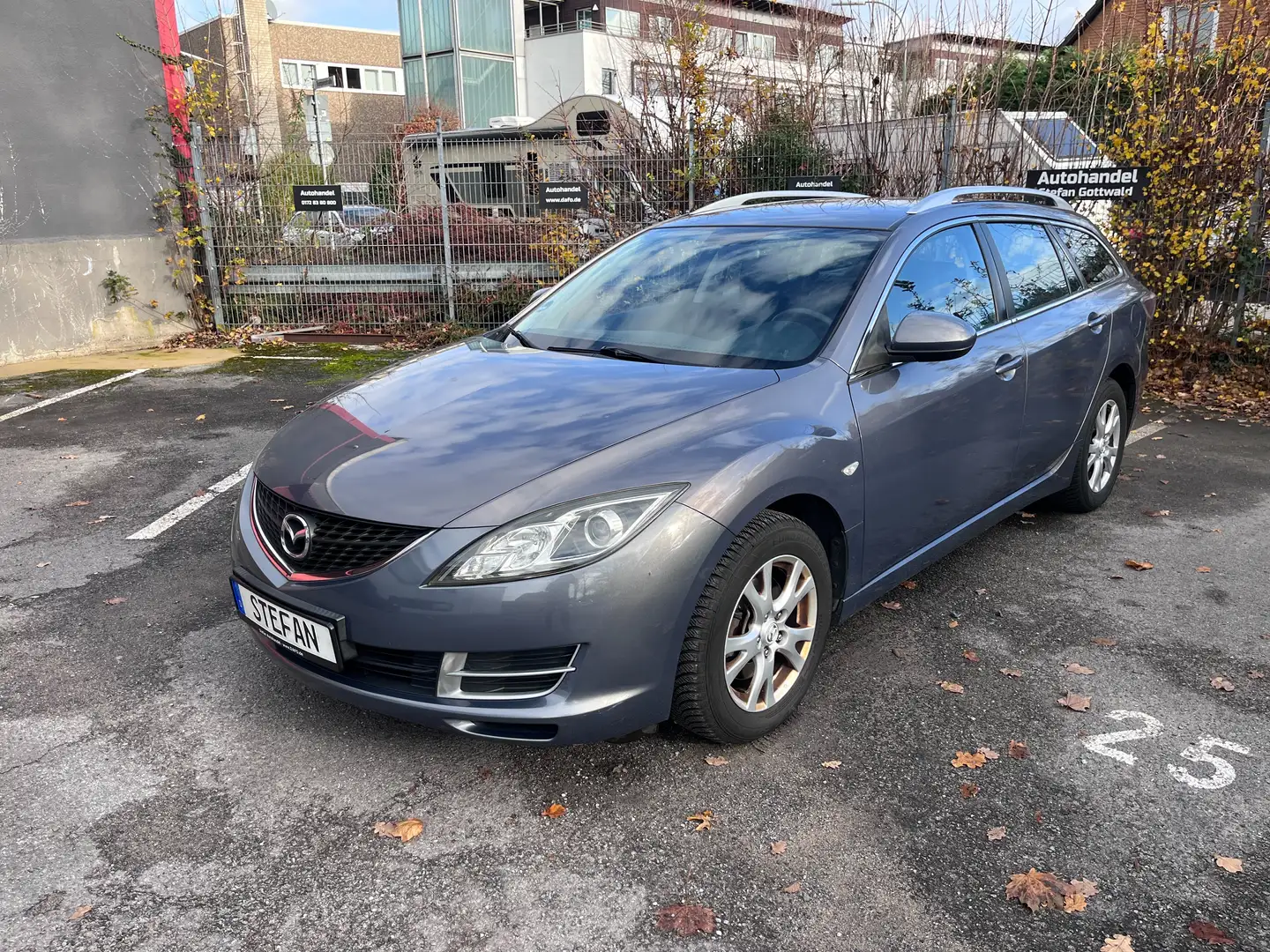 Mazda 6 1.8 Comfort Kombi, Klima, Top, Allwetter-Reifen Gris - 1