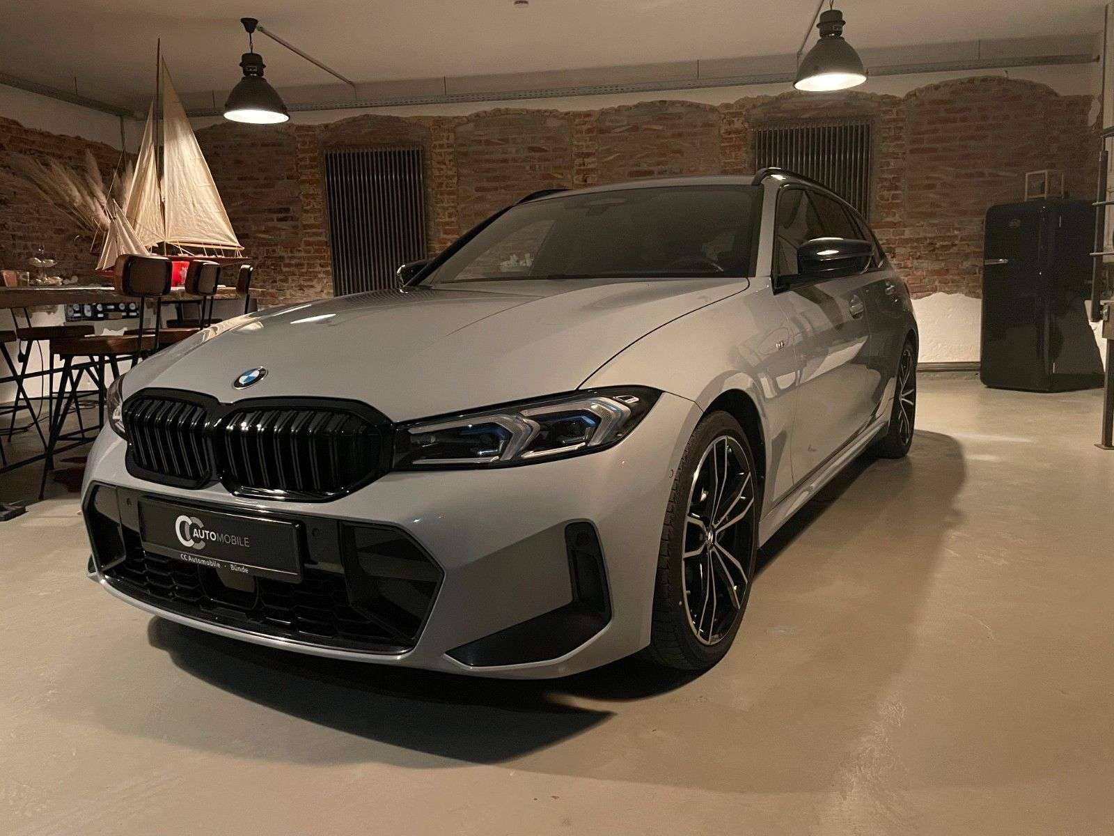 Second hand Bmw 3 Series 320