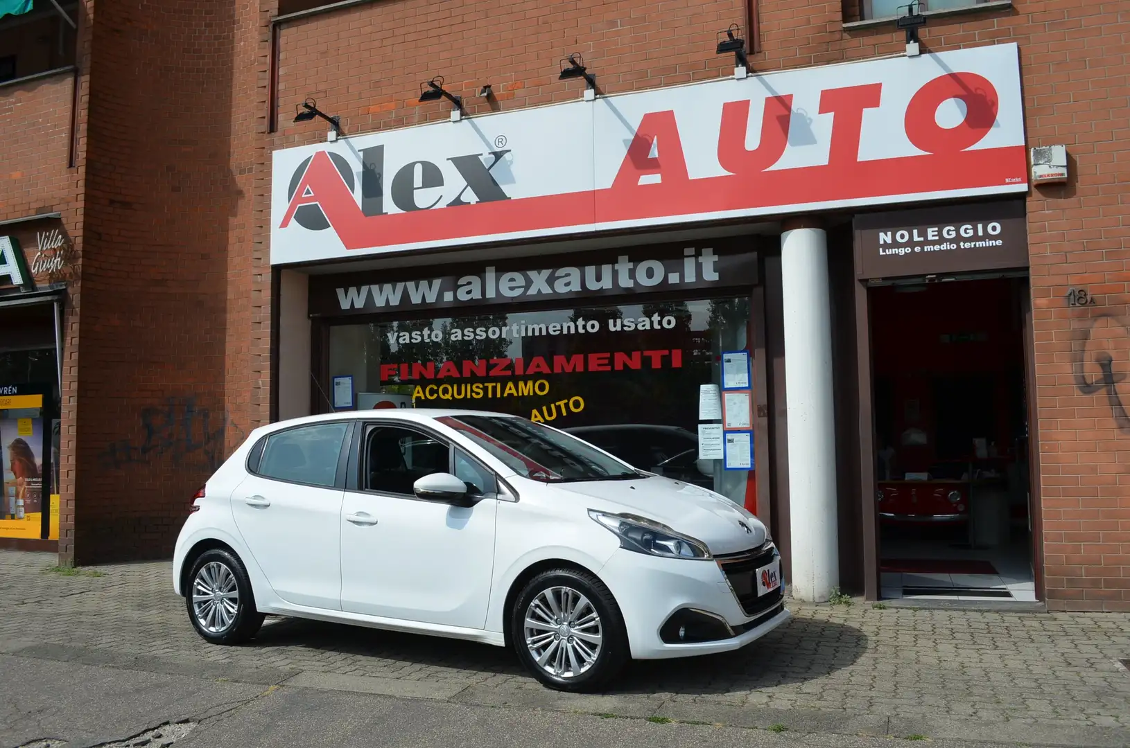 Peugeot 208 208 I 2015 5p 1.2 puretech Active 82cvOKneopatent Bianco - 1