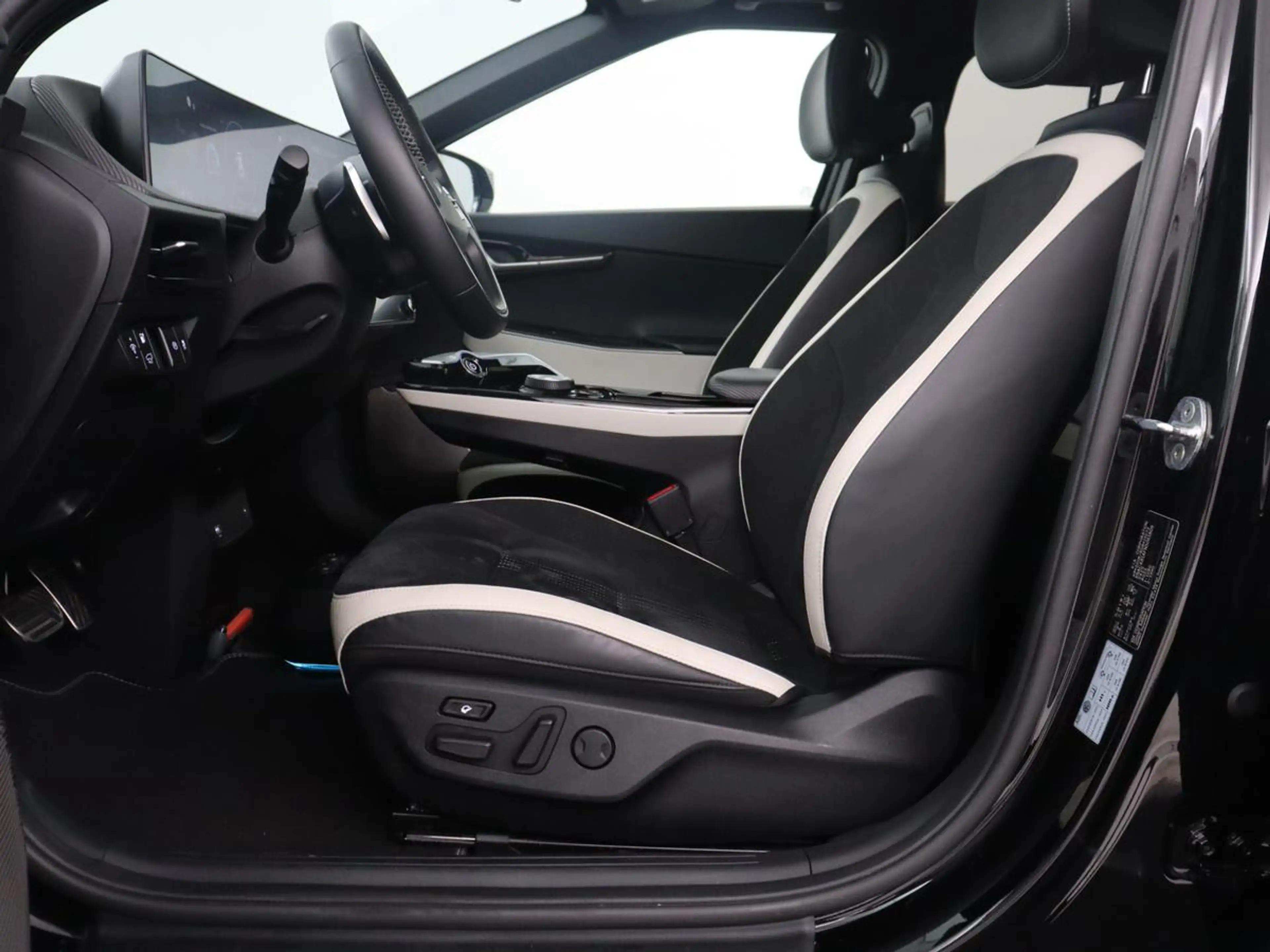 Kia EV6 GT-Line 77.4 kWh | SOH 95% | Trekhaak | Panoramada — photo 5