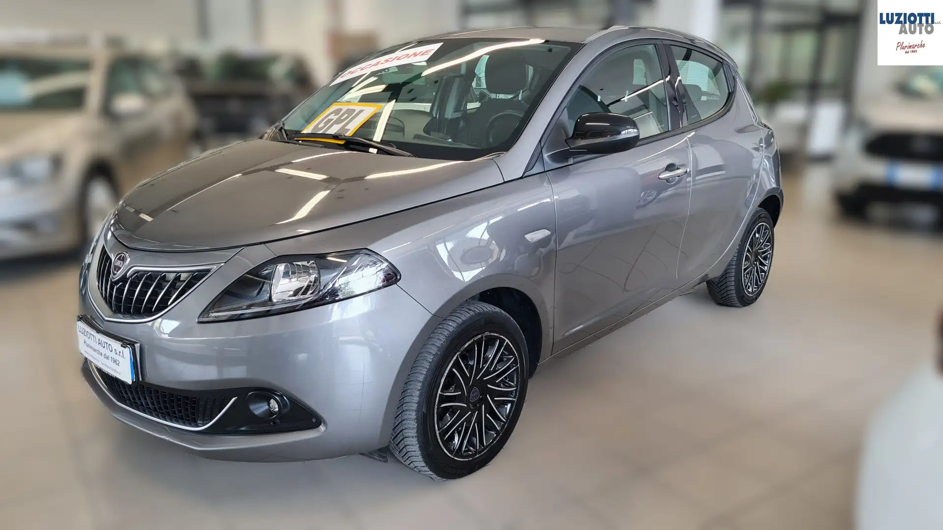 Lancia Ypsilon YPSILON 1.2 GPL GOLD - RESTYLING Grigio - 2