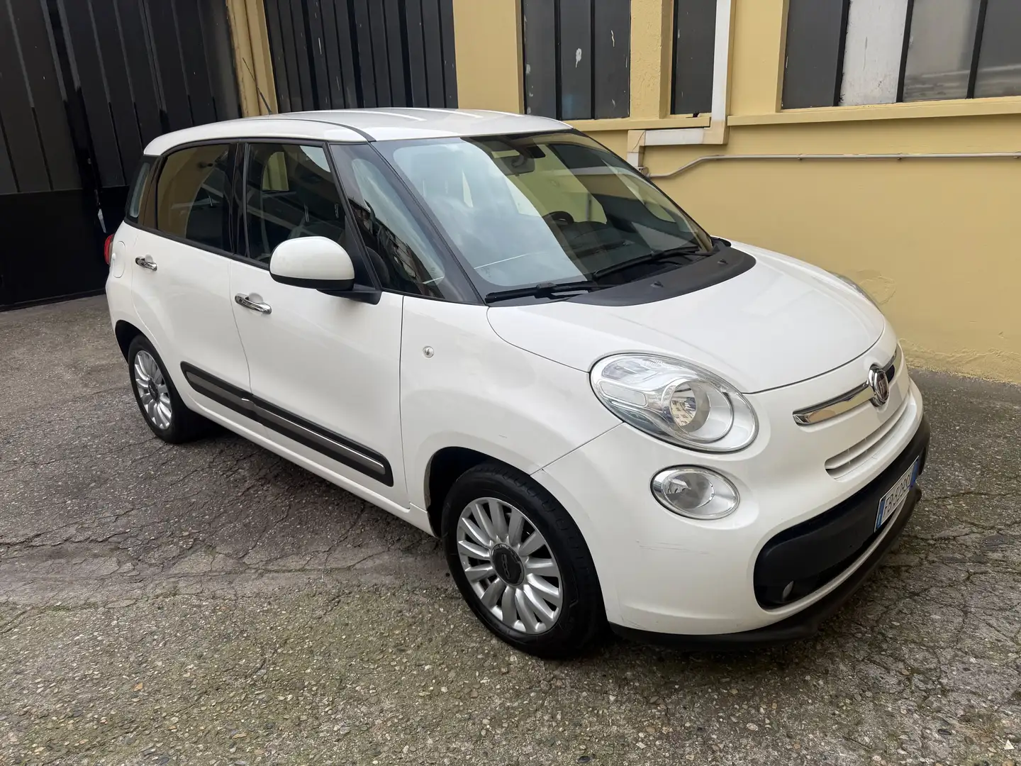 Fiat 500L 500L 1.3 mjt Lounge 85cv Weiß - 1