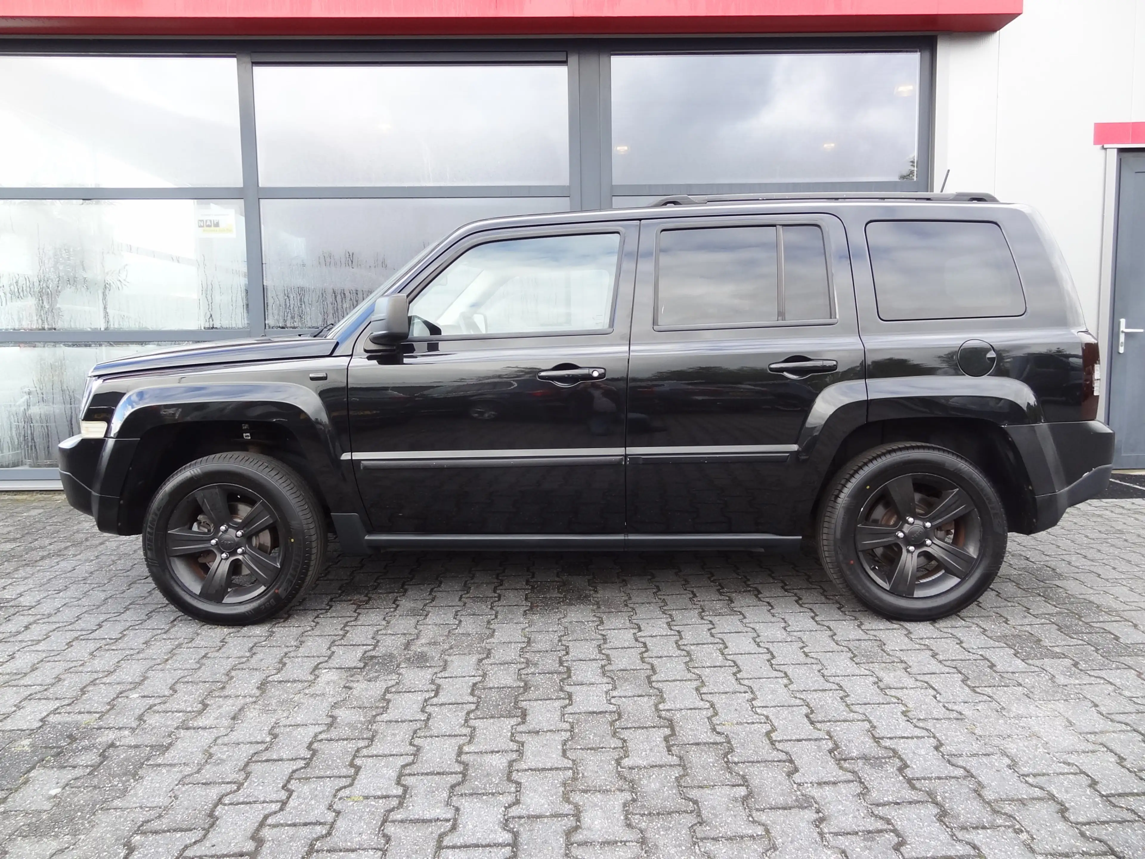 Jeep Patriot 2.4 Limited Liberty | NL-AUTO | CRUISE | 4x4 | AIR — photo 12