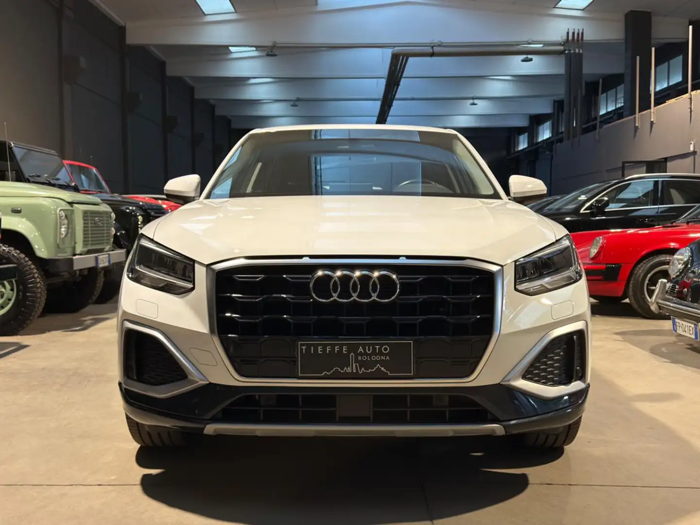 Audi Q2 35 TFSI S tronic Admired Advanced Bianco - 2