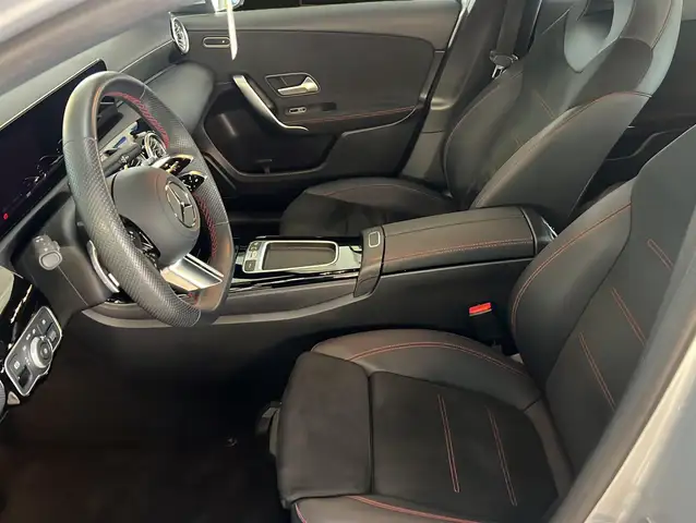 Mercedes-Benz A-Class view 3