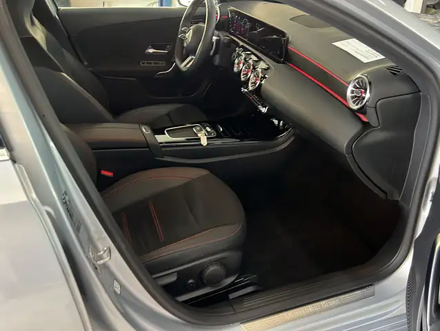 Mercedes-Benz A-Class view 19